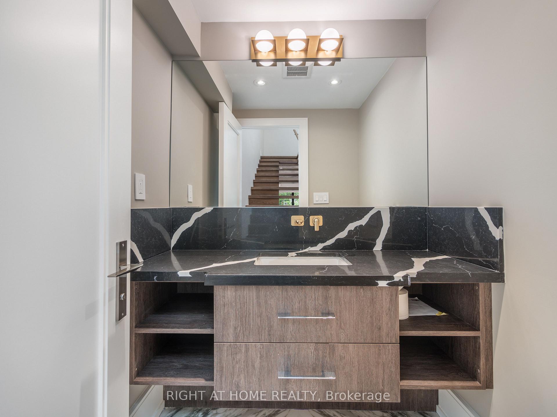 327 Melrose St, Toronto, ON M8Z1G7 | 3 Bedroom 5 Bathroom Detached House | Image 22