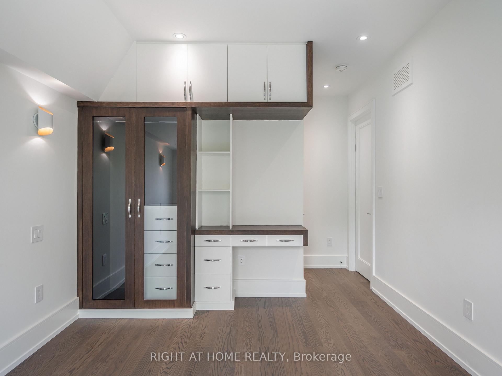 327 Melrose St, Toronto, ON M8Z1G7 | 3 Bedroom 5 Bathroom Detached House | Image 23