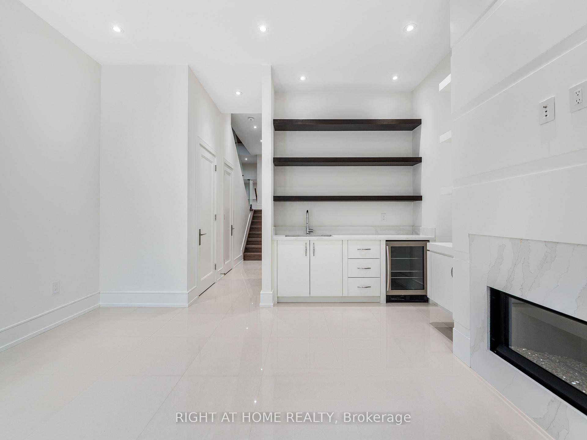 327 Melrose St, Toronto, ON M8Z1G7 | 3 Bedroom 5 Bathroom Detached House | Image 29