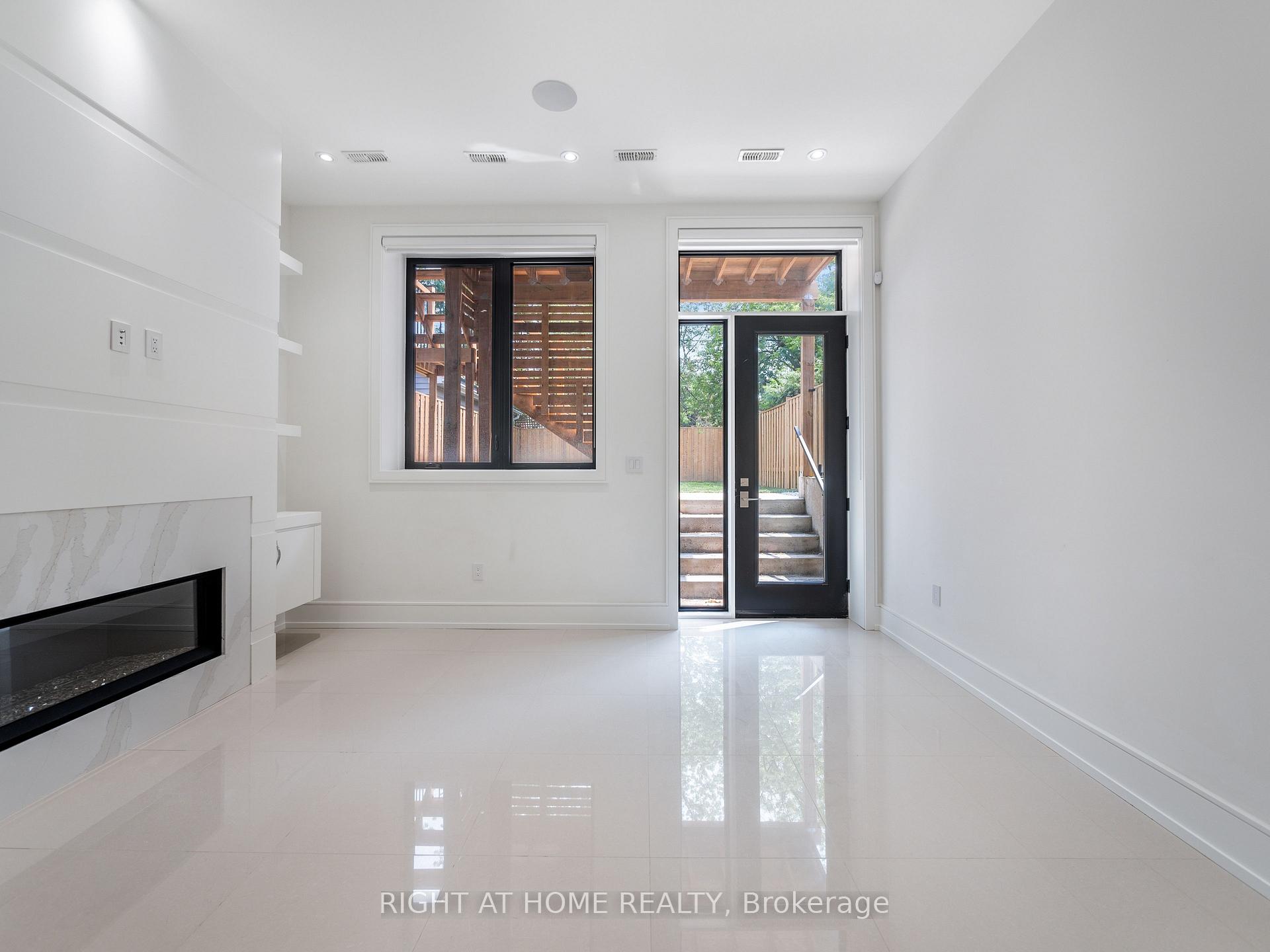 327 Melrose St, Toronto, ON M8Z1G7 | 3 Bedroom 5 Bathroom Detached House | Image 32