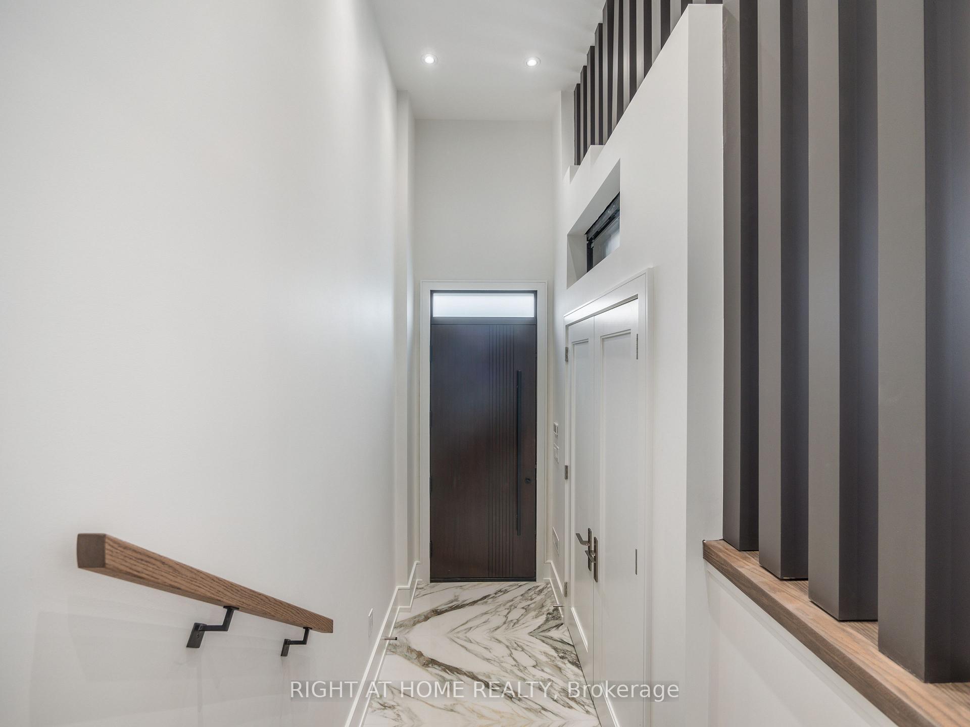 327 Melrose St, Toronto, ON M8Z1G7 | 3 Bedroom 5 Bathroom Detached House | Image 4