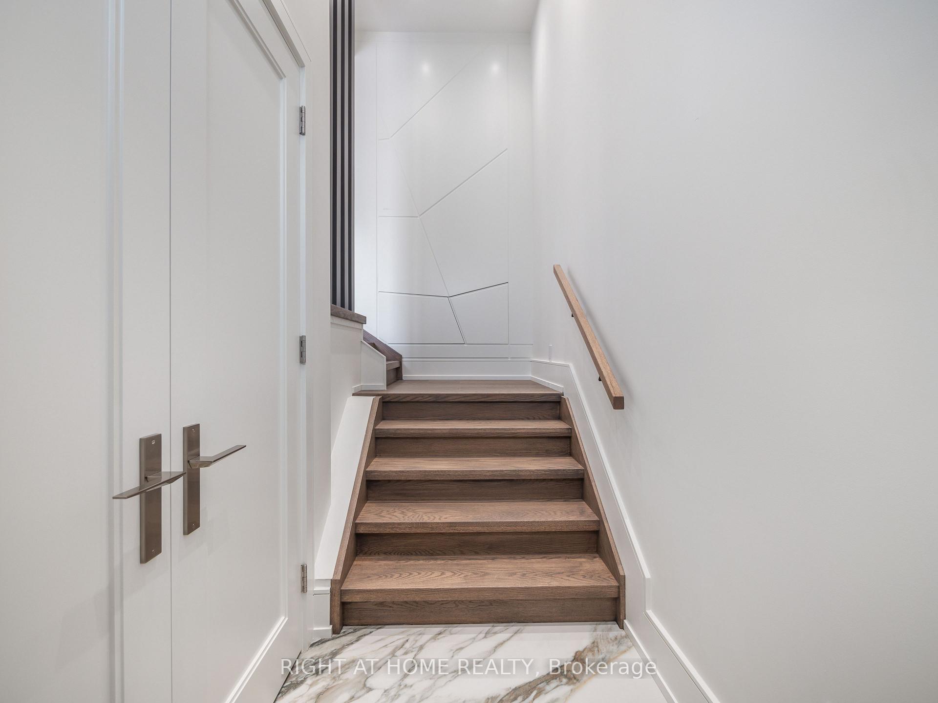 327 Melrose St, Toronto, ON M8Z1G7 | 3 Bedroom 5 Bathroom Detached House | Image 5