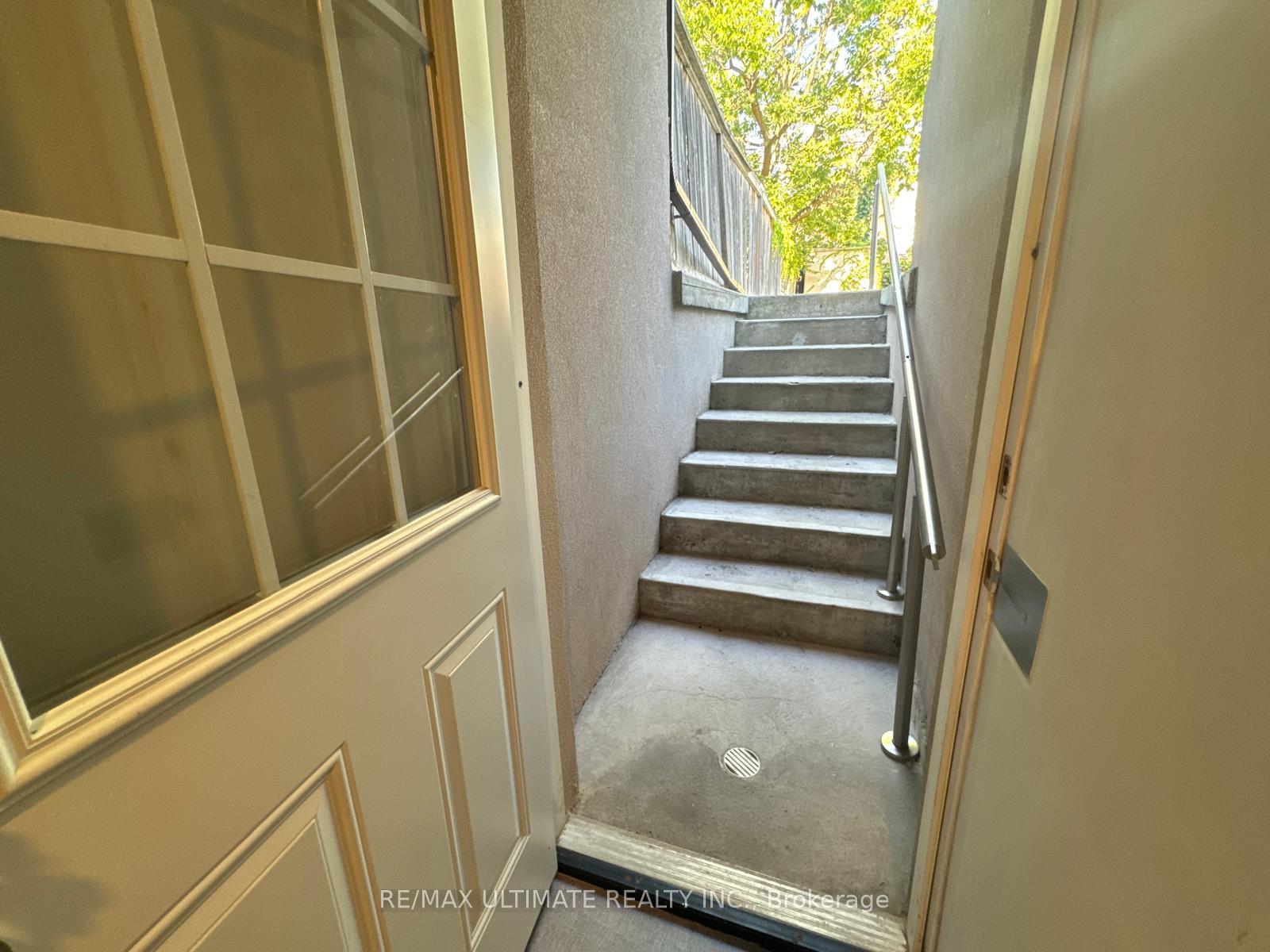 62 Hounslow Heath Rd, Toronto, ON M6N1G8 | 3 Bedroom 3 Bathroom Semi-Detached House | Image 23