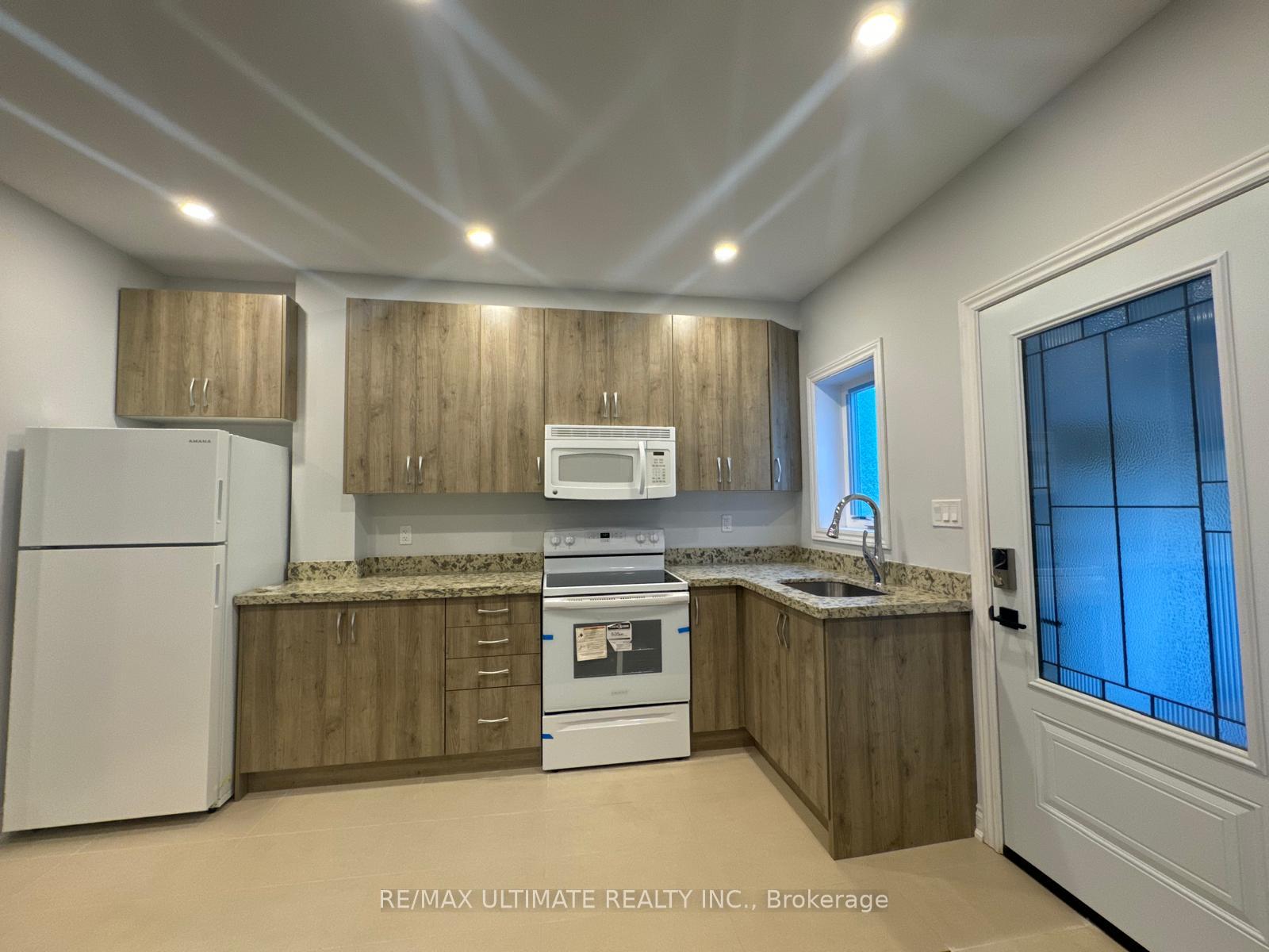 62 Hounslow Heath Rd, Toronto, ON M6N1G8 | 3 Bedroom 3 Bathroom Semi-Detached House | Image 8