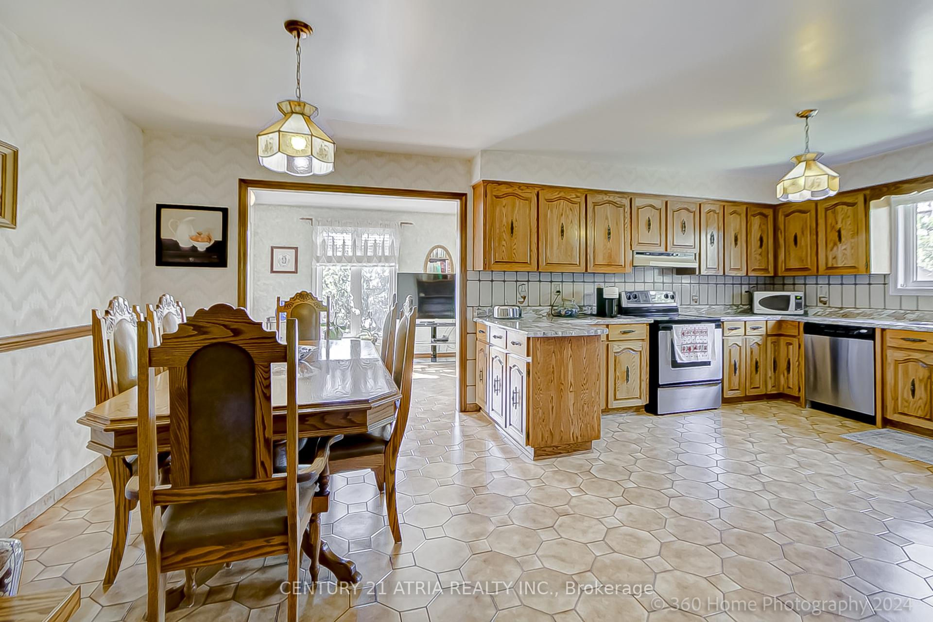 119 Glen Long Ave, Toronto, ON M6B2M4 | 4 Bedroom 4 Bathroom Detached House | Image 11