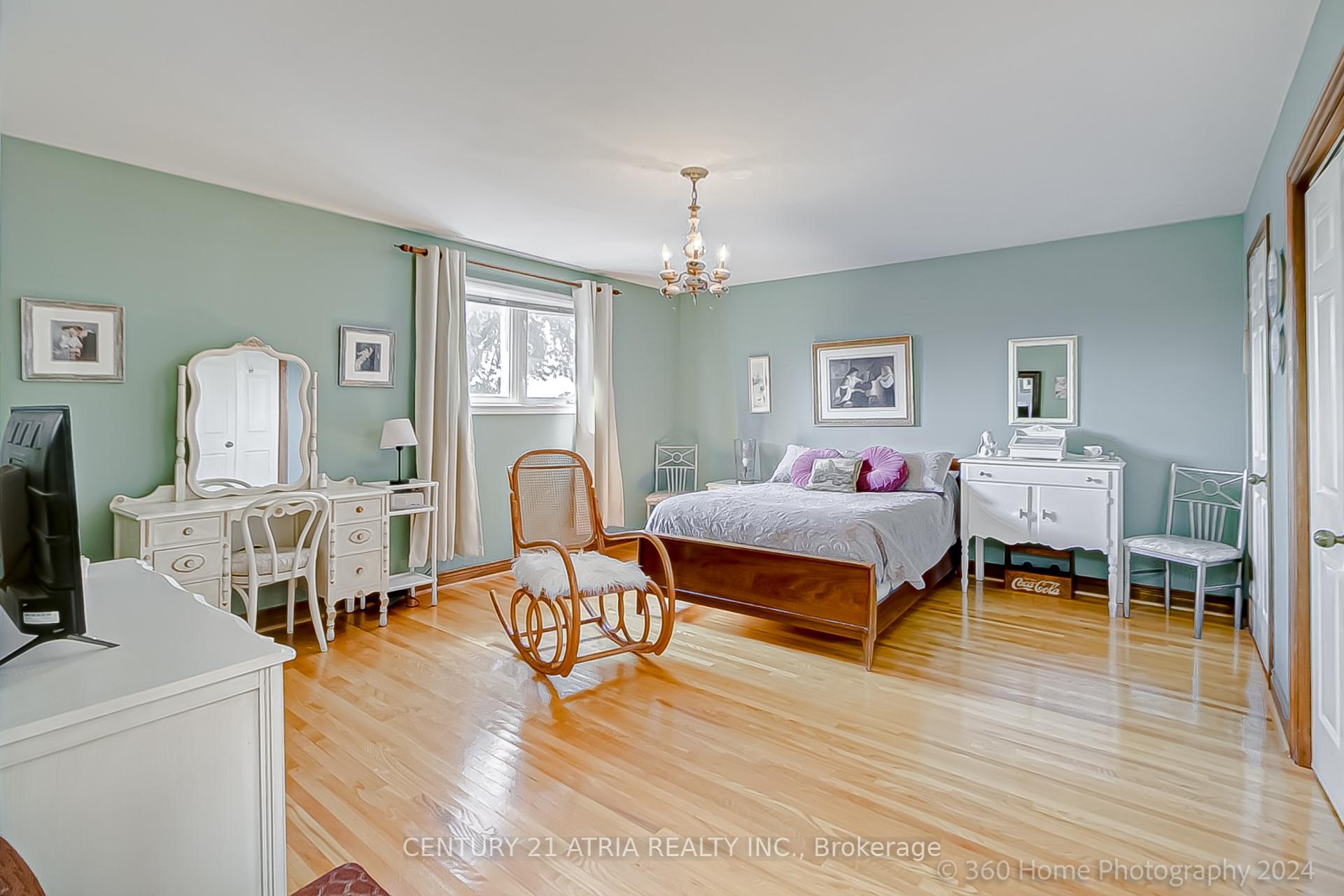 119 Glen Long Ave, Toronto, ON M6B2M4 | 4 Bedroom 4 Bathroom Detached House | Image 17