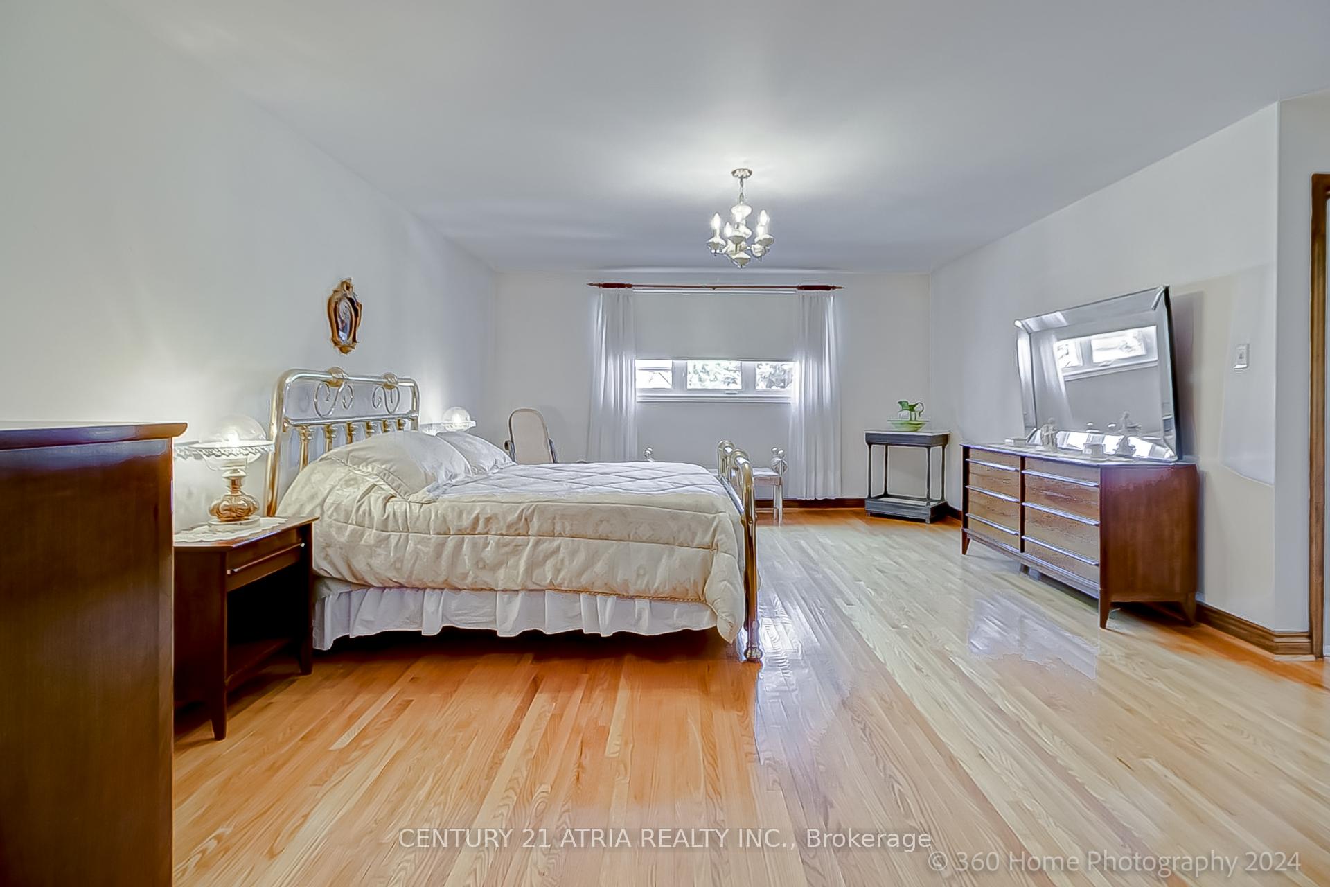 119 Glen Long Ave, Toronto, ON M6B2M4 | 4 Bedroom 4 Bathroom Detached House | Image 22