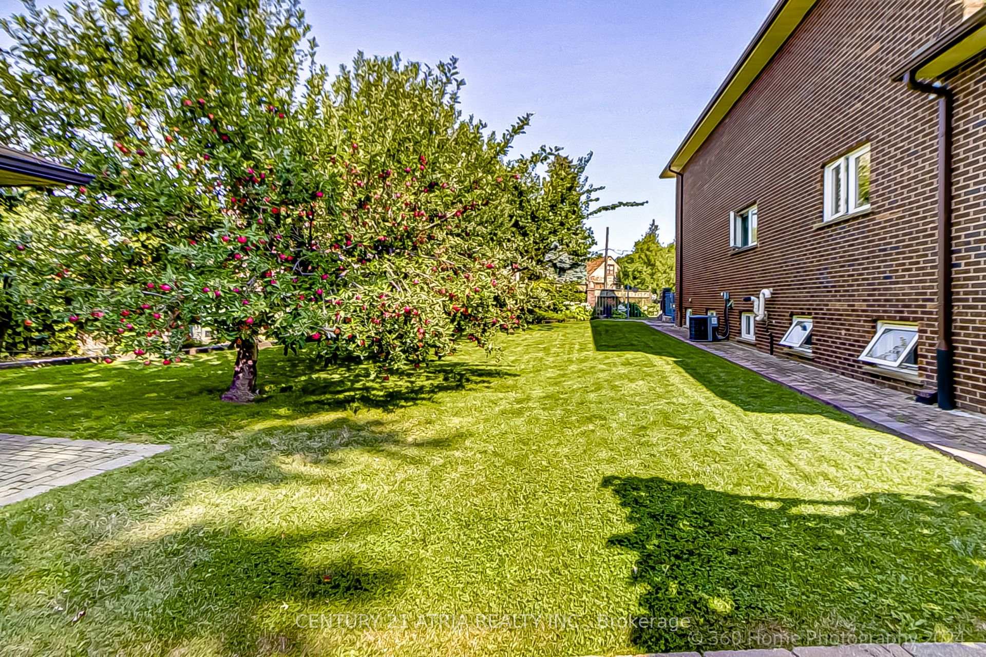 119 Glen Long Ave, Toronto, ON M6B2M4 | 4 Bedroom 4 Bathroom Detached House | Image 38