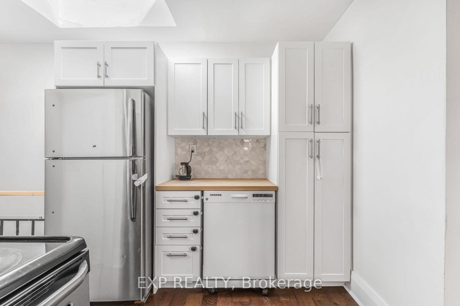 491 Jane St, Toronto, ON M6S4A1 | 2 Bedroom 2 Bathroom Semi-Detached House | Image 11