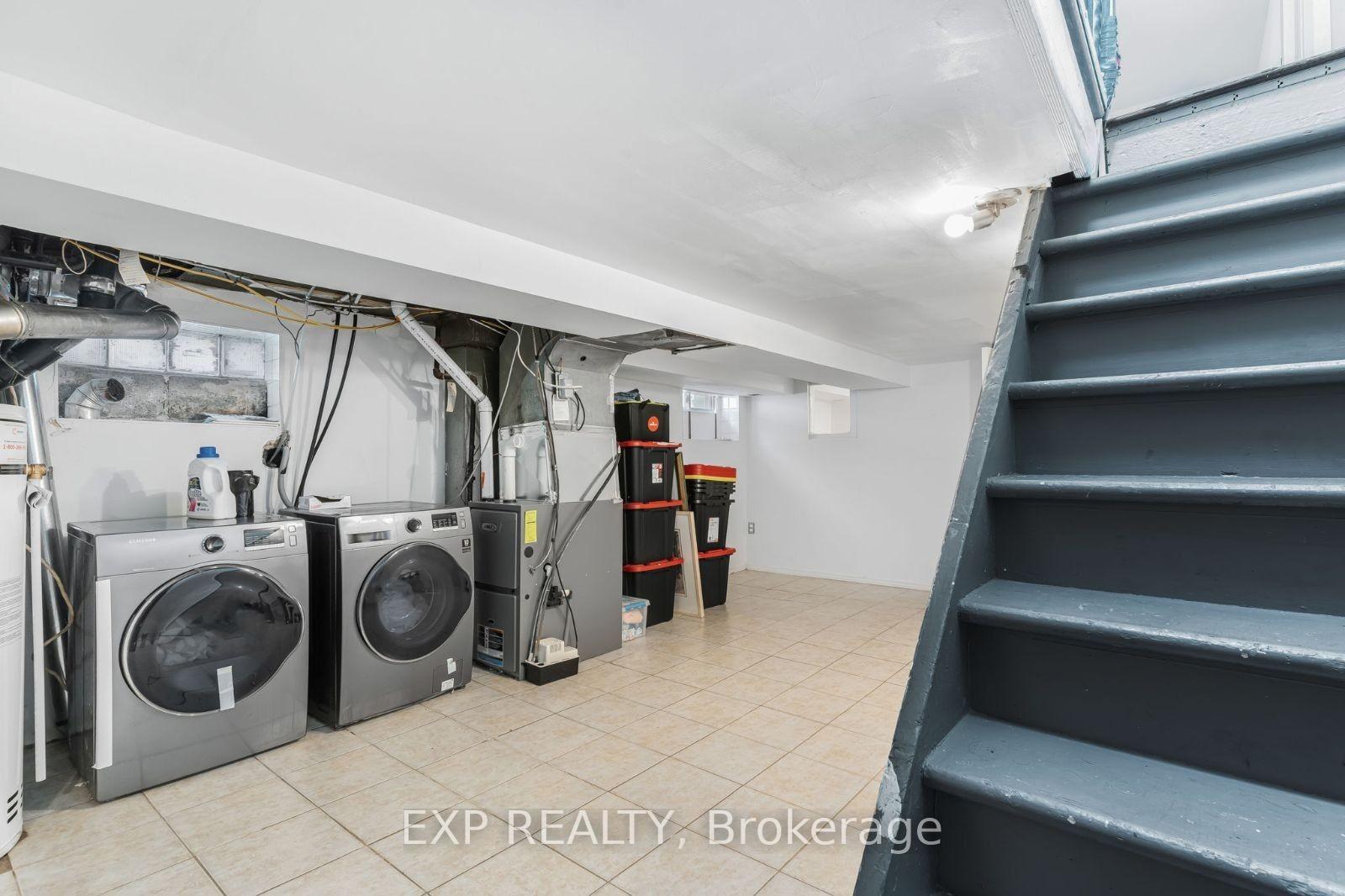 491 Jane St, Toronto, ON M6S4A1 | 2 Bedroom 2 Bathroom Semi-Detached House | Image 17