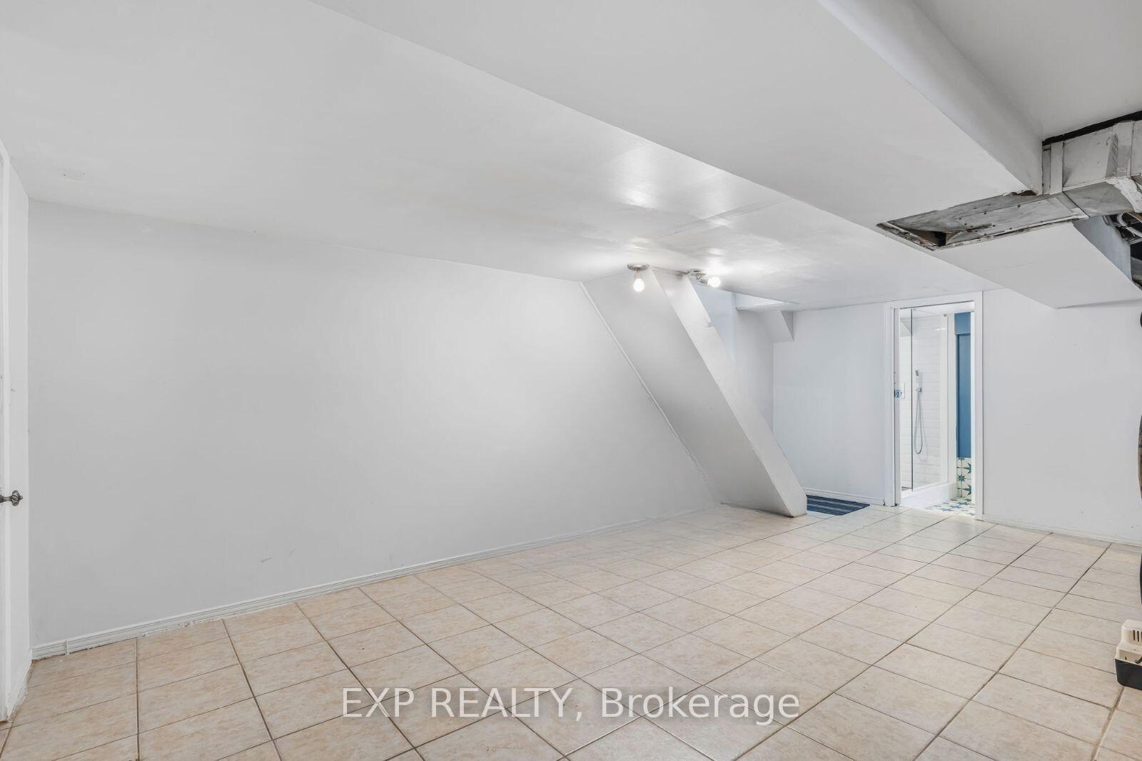 491 Jane St, Toronto, ON M6S4A1 | 2 Bedroom 2 Bathroom Semi-Detached House | Image 21