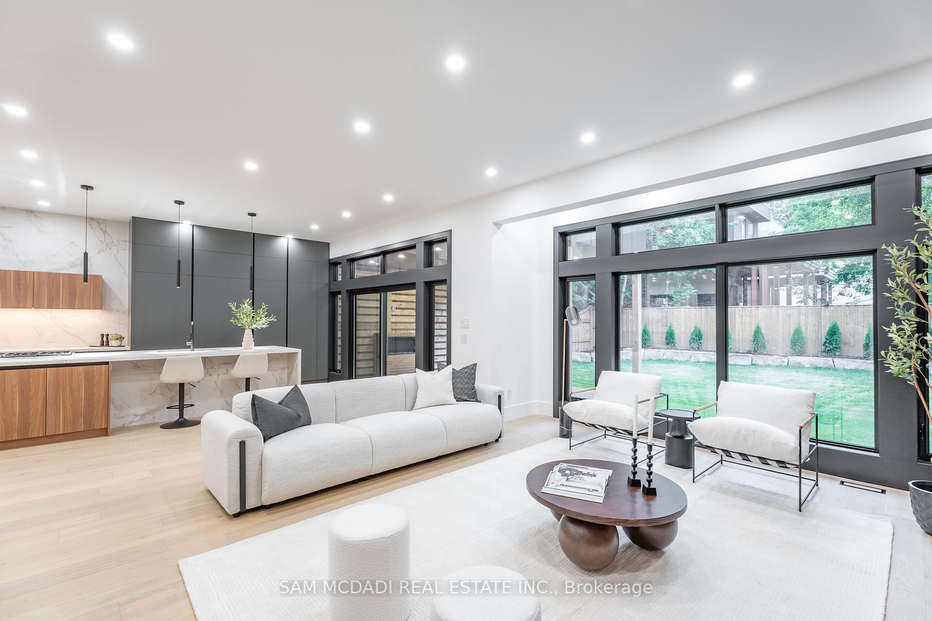 32 Swan Ave, Toronto, ON M9B1V4 | 4 Bedroom 5 Bathroom Detached House | Image 14