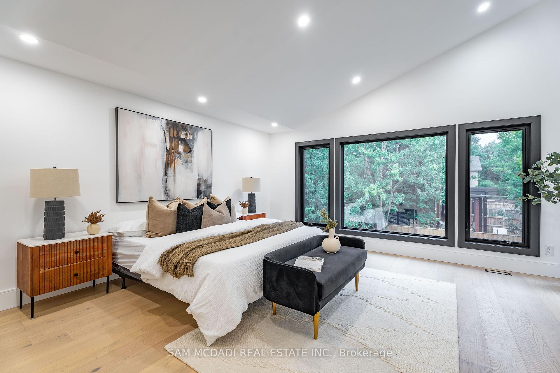 32 Swan Ave, Toronto, ON M9B1V4 | 4 Bedroom 5 Bathroom Detached House | Image 21