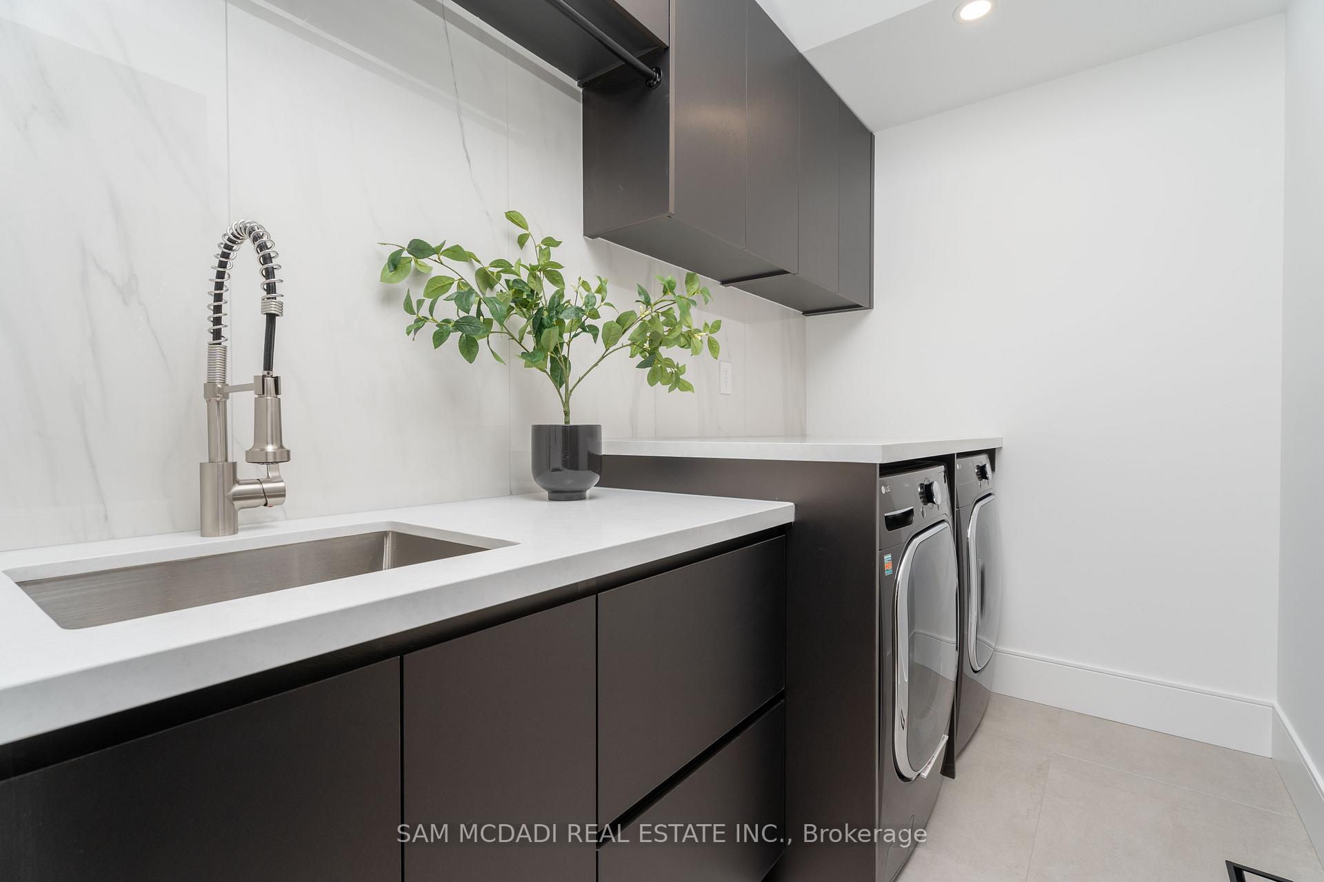 32 Swan Ave, Toronto, ON M9B1V4 | 4 Bedroom 5 Bathroom Detached House | Image 28