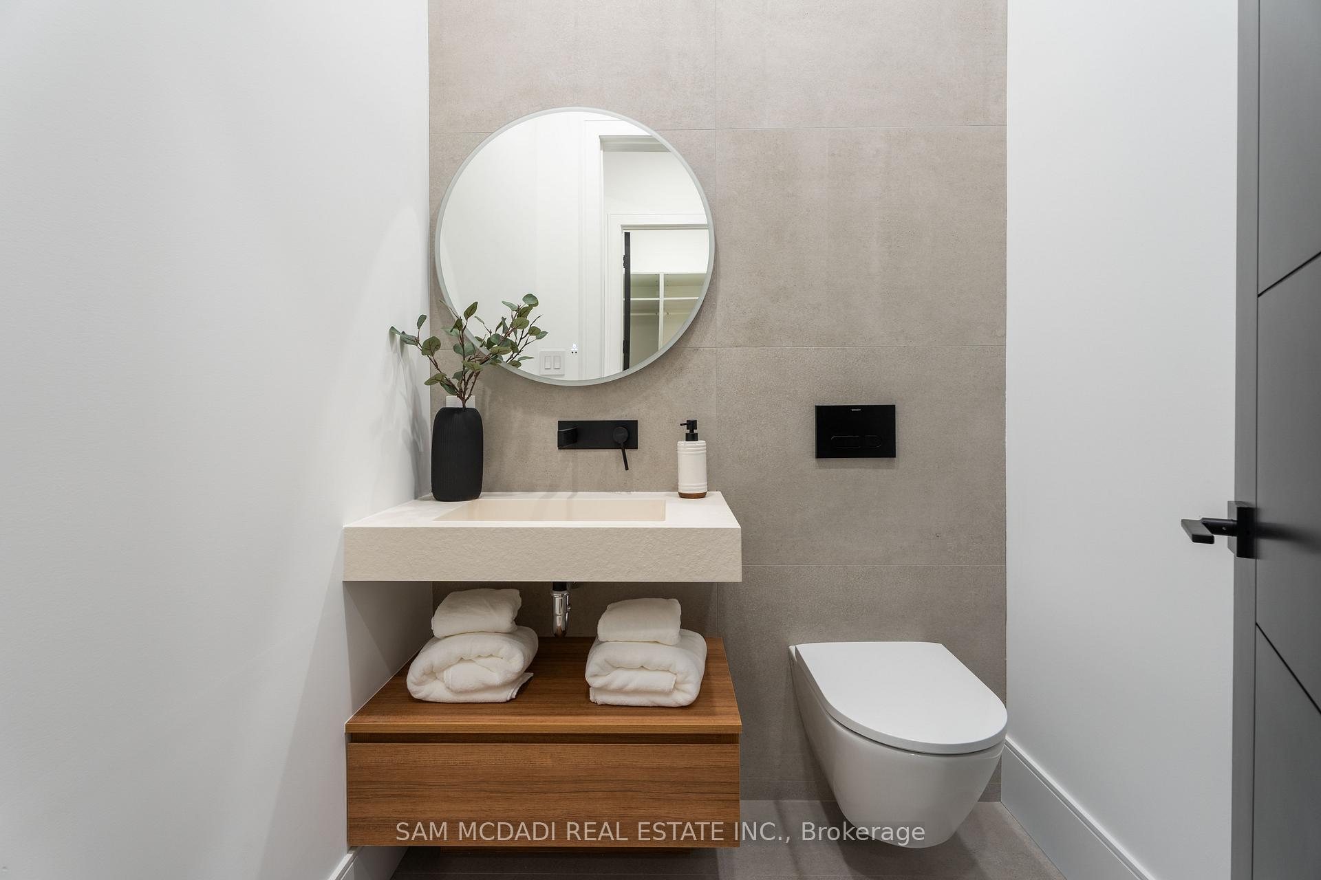 32 Swan Ave, Toronto, ON M9B1V4 | 4 Bedroom 5 Bathroom Detached House | Image 8