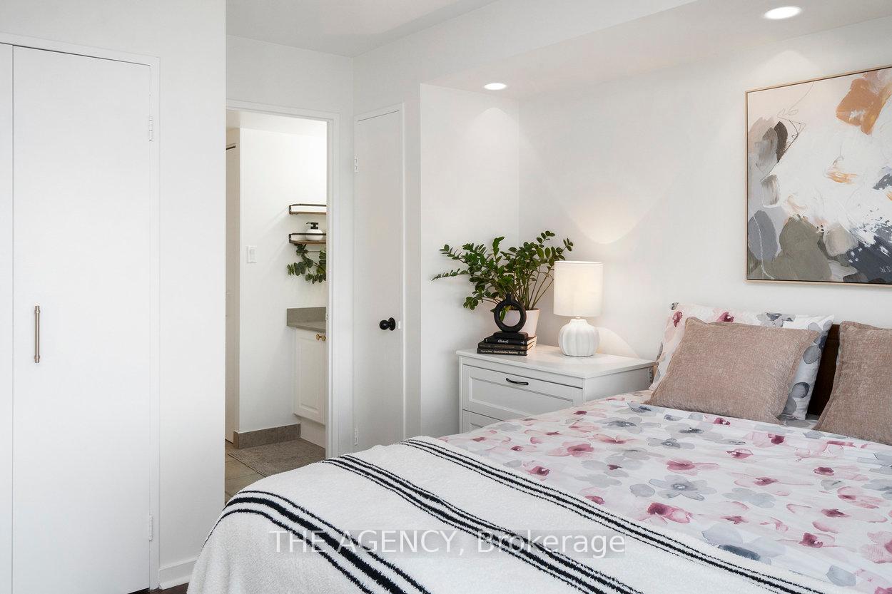 #526 - 250 Manitoba St, Toronto, ON M8Y4G8 | 1 Bedroom 1 Bathroom Condo Apt | Image 21