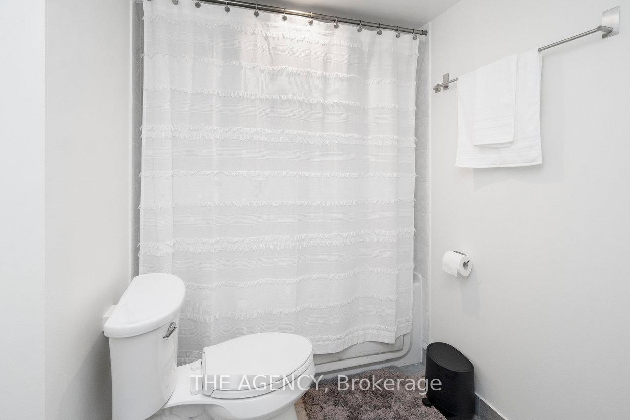 #526 - 250 Manitoba St, Toronto, ON M8Y4G8 | 1 Bedroom 1 Bathroom Condo Apt | Image 24