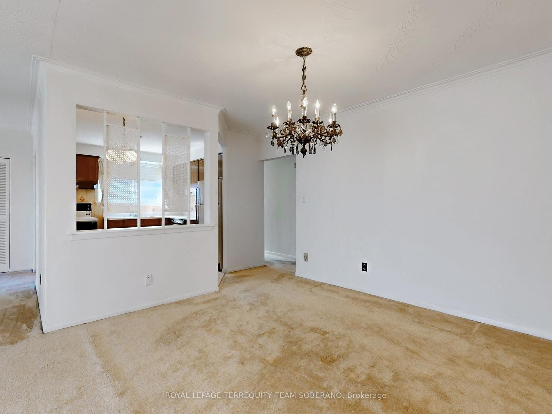 10 Bengal Crt, Toronto, ON M3L1X9 | 3 Bedroom 2 Bathroom Semi-Detached House | Image 9