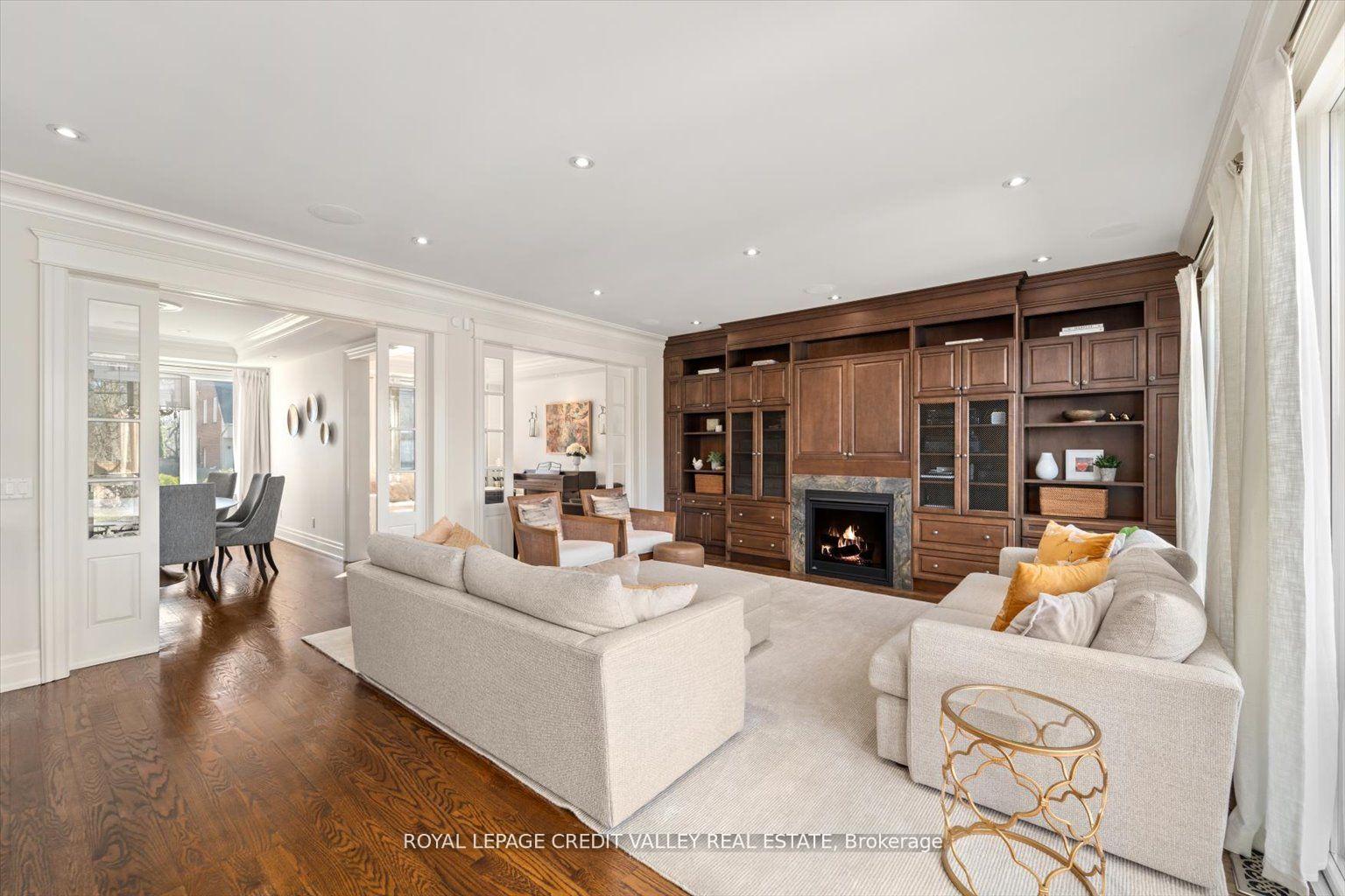 128 Laurel Ave, Toronto, ON M9B4T6 | 4 Bedroom 5 Bathroom Detached House | Image 10