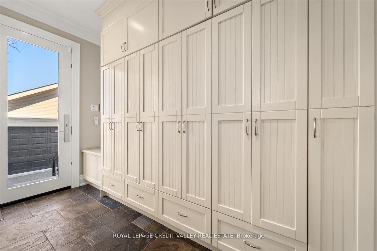 128 Laurel Ave, Toronto, ON M9B4T6 | 4 Bedroom 5 Bathroom Detached House | Image 17