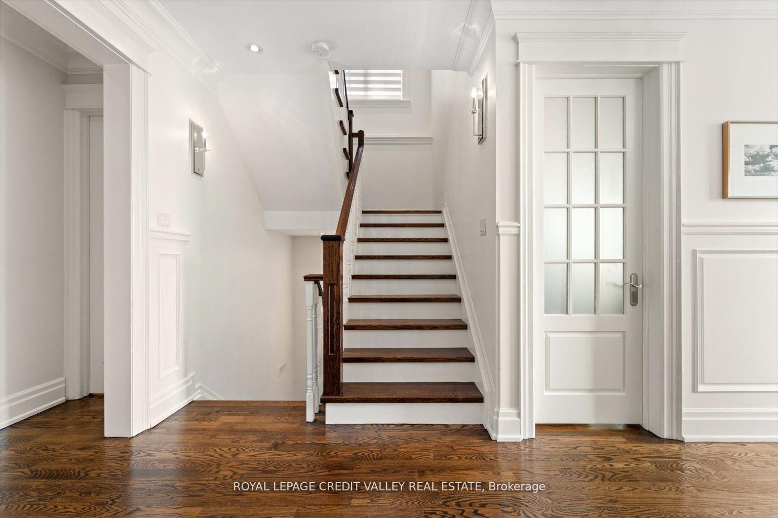 128 Laurel Ave, Toronto, ON M9B4T6 | 4 Bedroom 5 Bathroom Detached House | Image 18