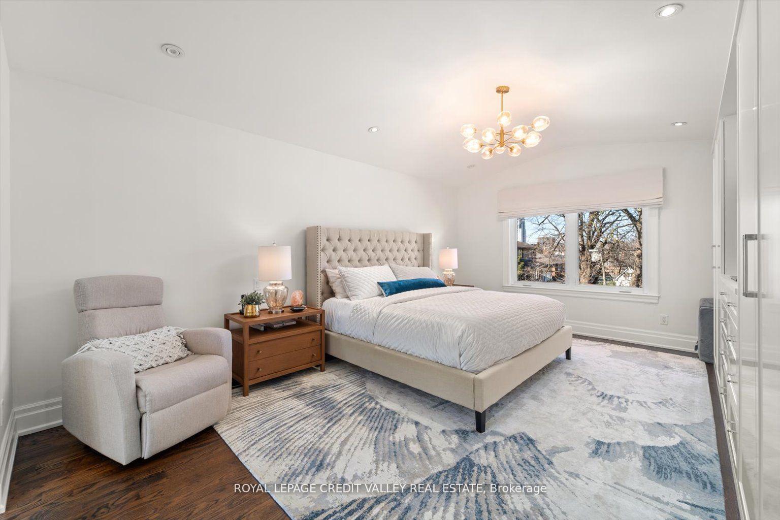 128 Laurel Ave, Toronto, ON M9B4T6 | 4 Bedroom 5 Bathroom Detached House | Image 19