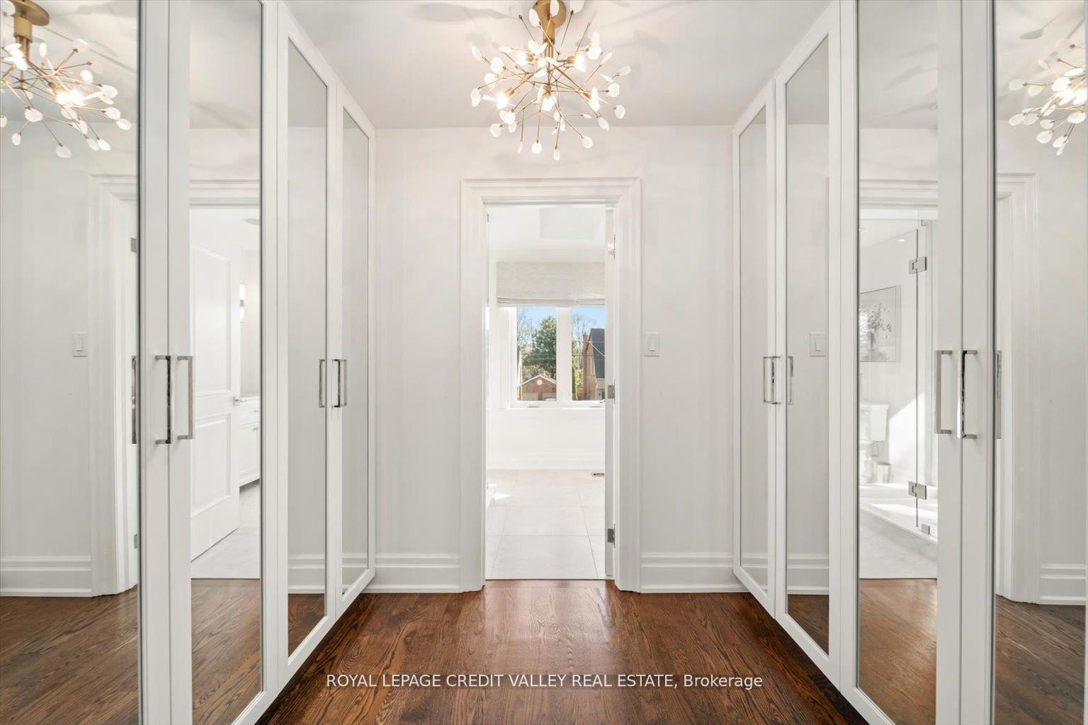 128 Laurel Ave, Toronto, ON M9B4T6 | 4 Bedroom 5 Bathroom Detached House | Image 21