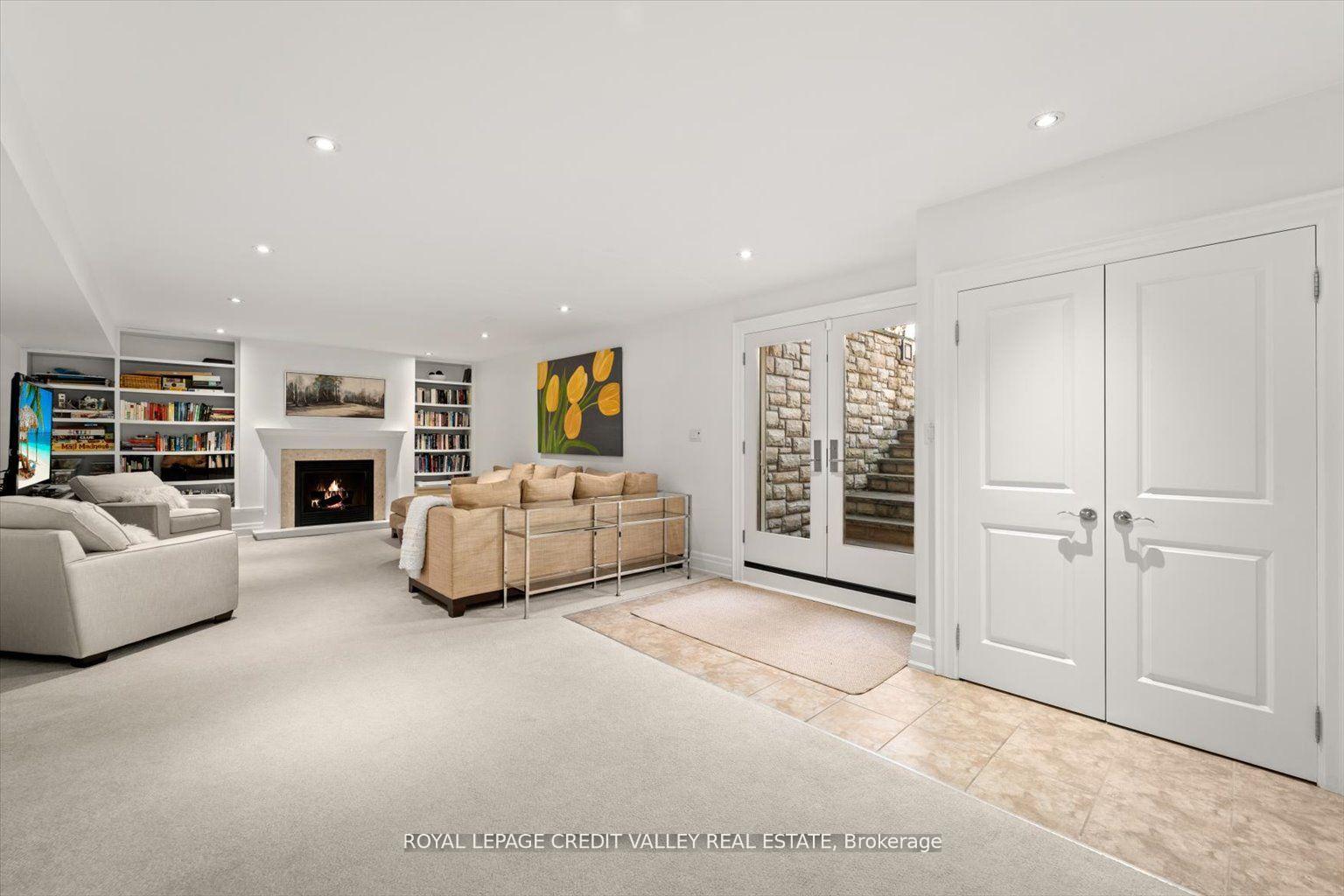 128 Laurel Ave, Toronto, ON M9B4T6 | 4 Bedroom 5 Bathroom Detached House | Image 33