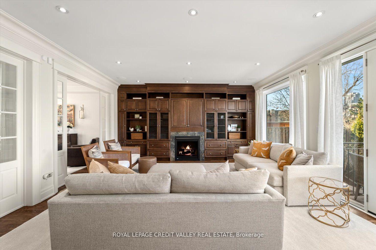 128 Laurel Ave, Toronto, ON M9B4T6 | 4 Bedroom 5 Bathroom Detached House | Image 9