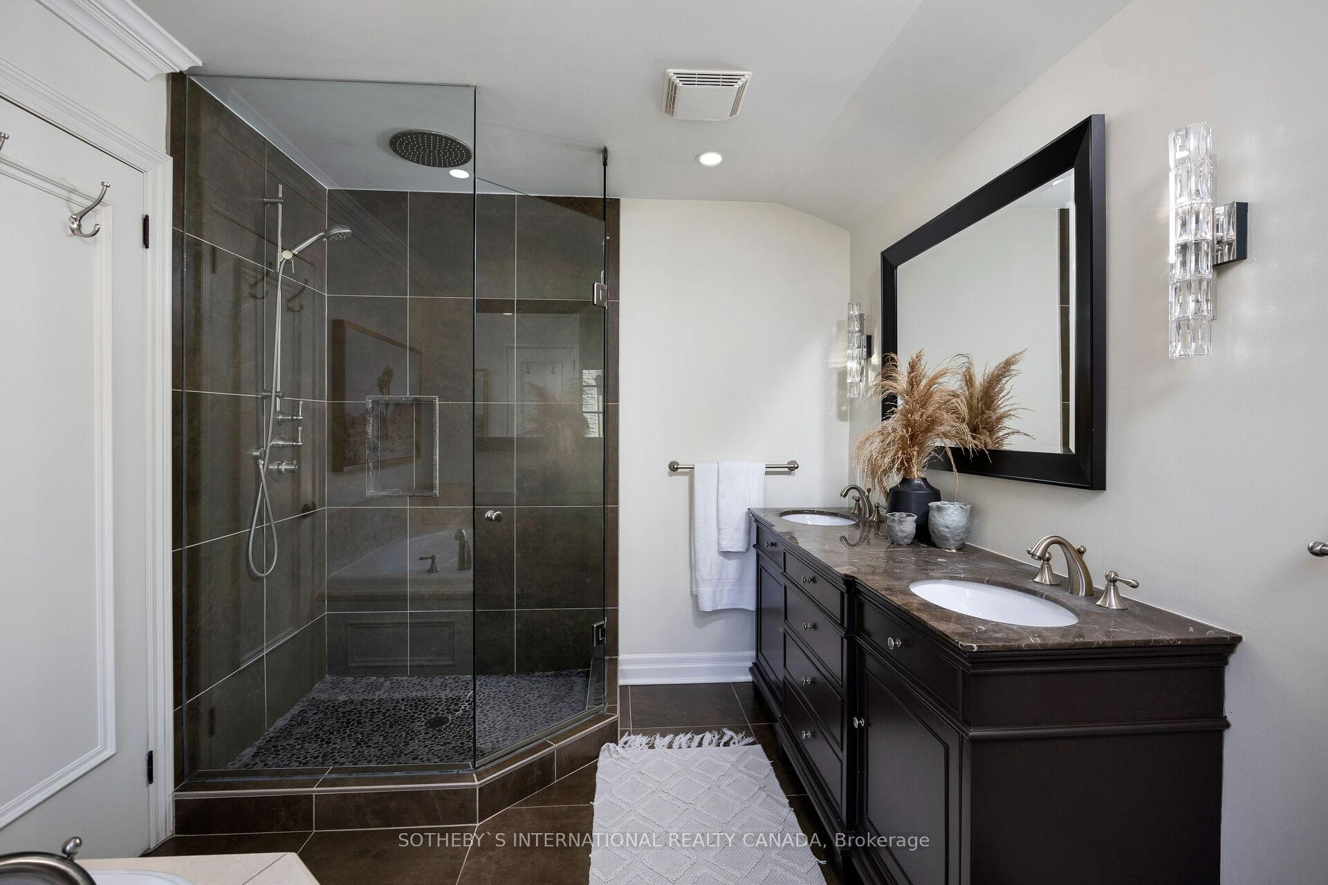 10 Edgehill Rd, Toronto, ON M9A4N3 | 4 Bedroom 5 Bathroom Detached House | Image 18