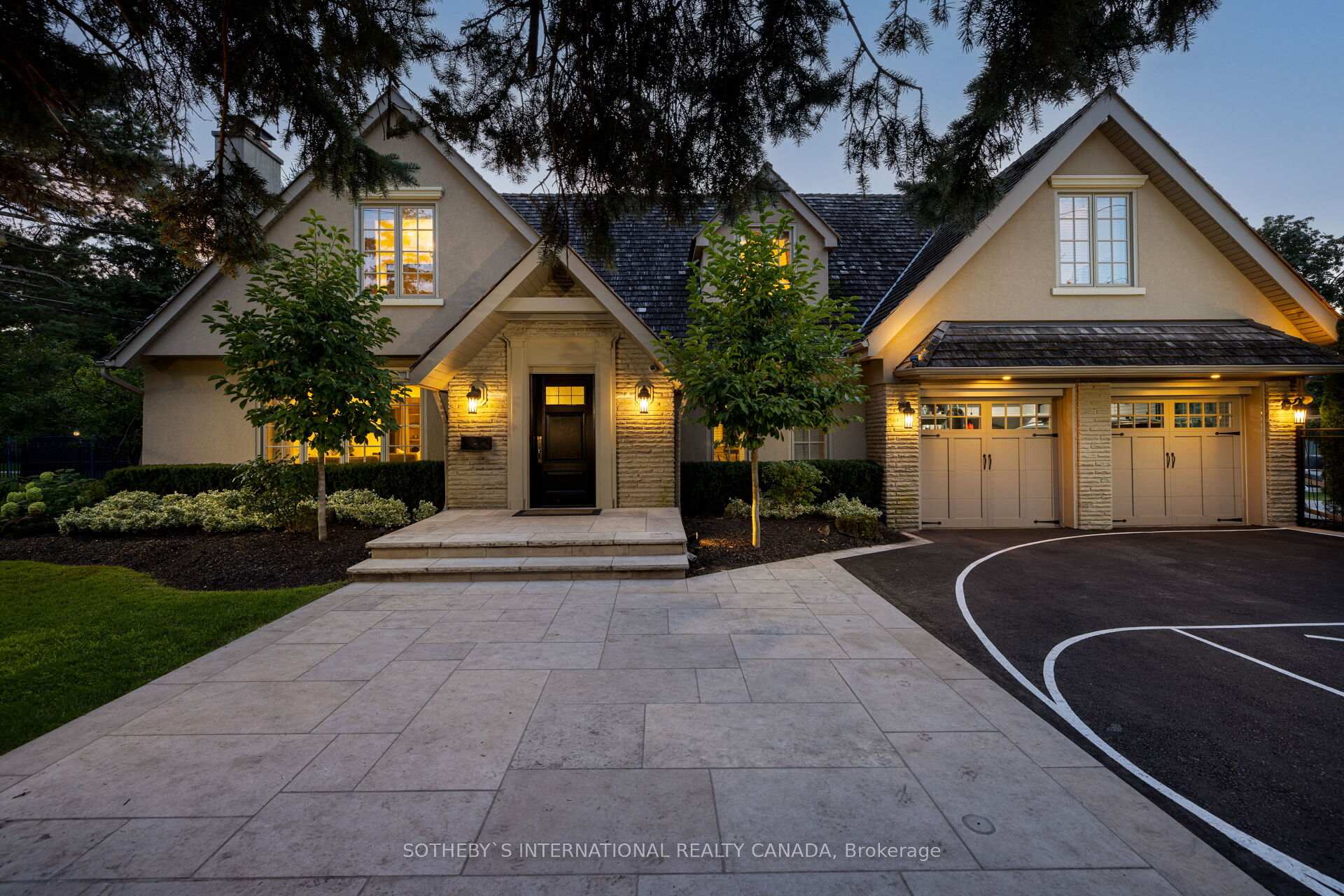 10 Edgehill Rd, Toronto, ON M9A4N3 | 4 Bedroom 5 Bathroom Detached House | Image 2