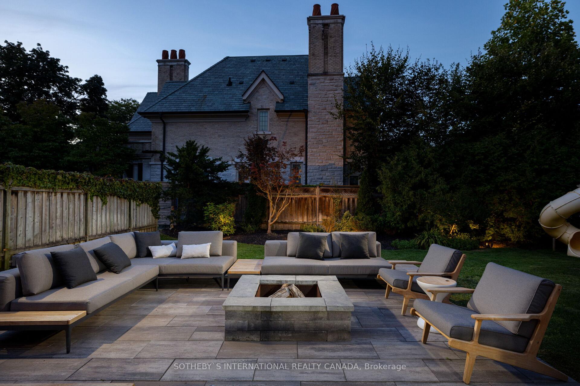 10 Edgehill Rd, Toronto, ON M9A4N3 | 4 Bedroom 5 Bathroom Detached House | Image 40