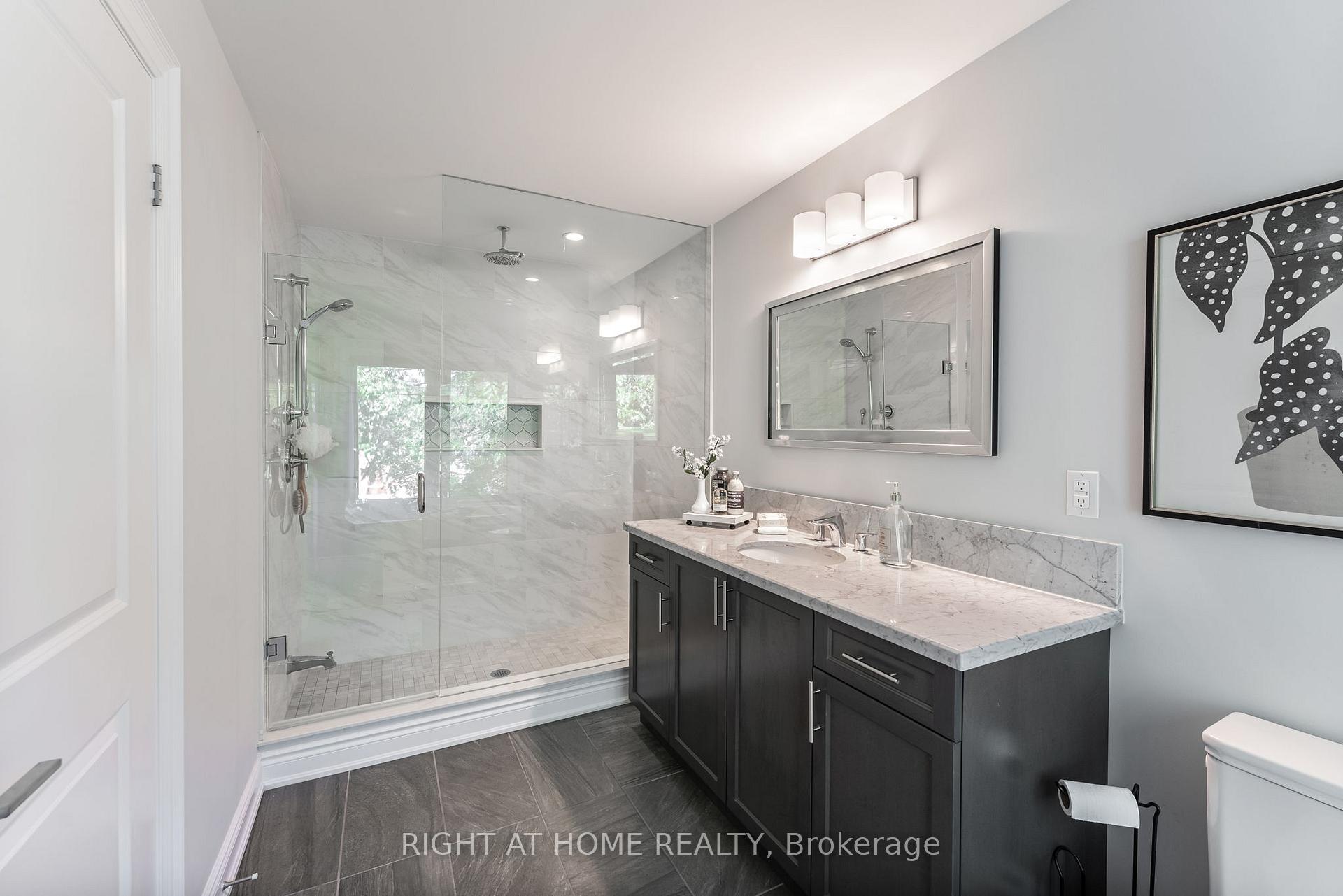 18 Kipling Grove Crt, Toronto, ON M9B0C6 | 3 Bedroom 4 Bathroom Detached House | Image 14