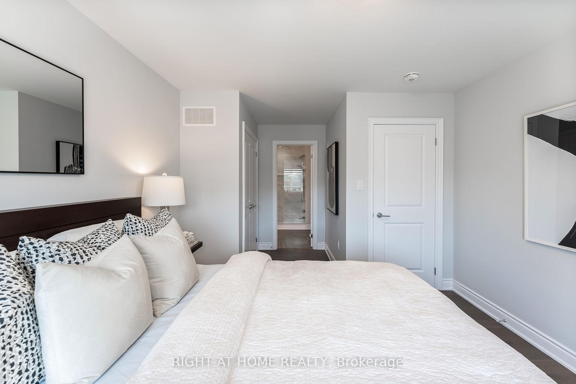 18 Kipling Grove Crt, Toronto, ON M9B0C6 | 3 Bedroom 4 Bathroom Detached House | Image 18