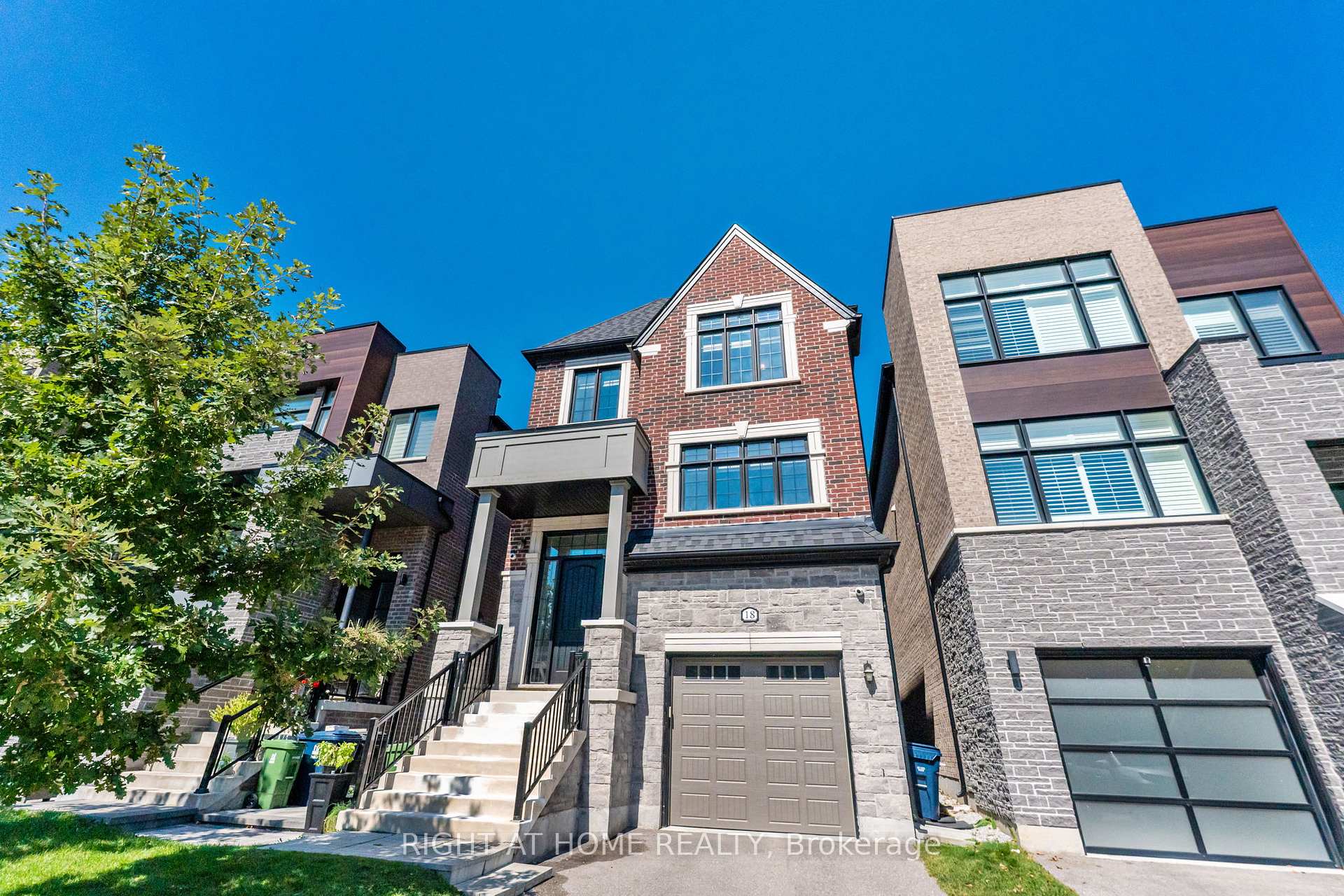 18 Kipling Grove Crt, Toronto, ON M9B0C6 | 3 Bedroom 4 Bathroom Detached House | Image 32