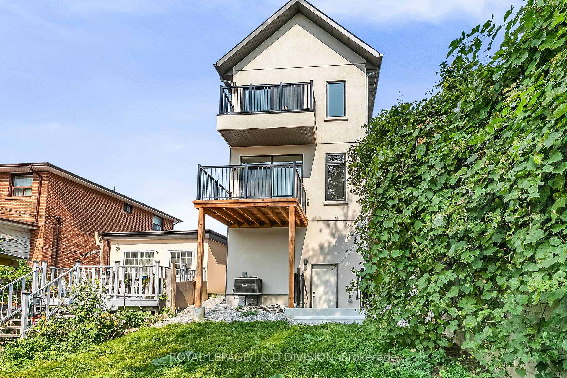 19 Lambton Ave, Toronto, ON M6N2S2 | 4 Bedroom 5 Bathroom Detached House | Image 38