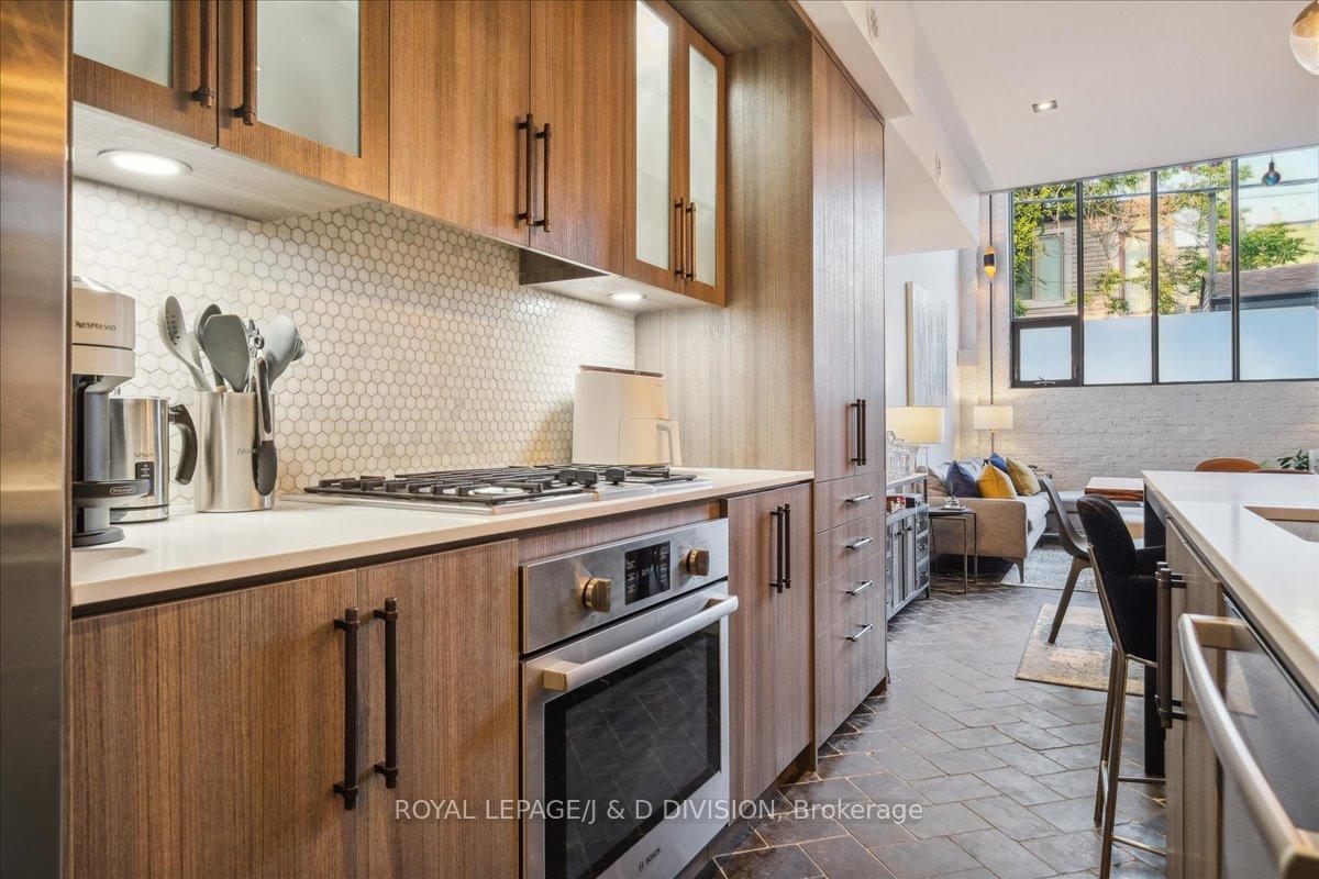 #TH 8 - 50 Bartlett Ave, Toronto, ON M6H3E6 | 2 Bedroom 3 Bathroom Condo Townhouse | Image 11