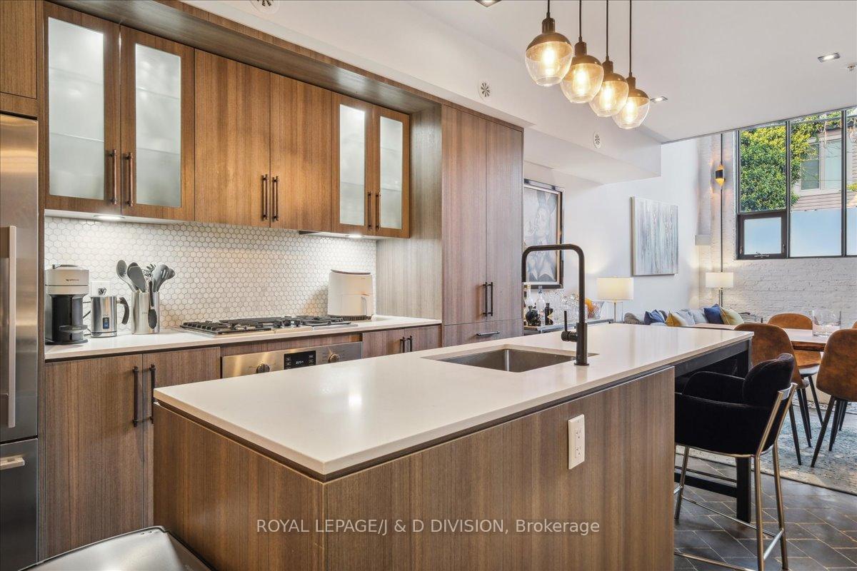 #TH 8 - 50 Bartlett Ave, Toronto, ON M6H3E6 | 2 Bedroom 3 Bathroom Condo Townhouse | Image 12