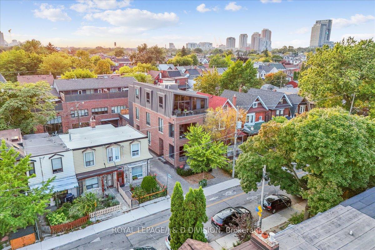 #TH 8 - 50 Bartlett Ave, Toronto, ON M6H3E6 | 2 Bedroom 3 Bathroom Condo Townhouse | Image 37