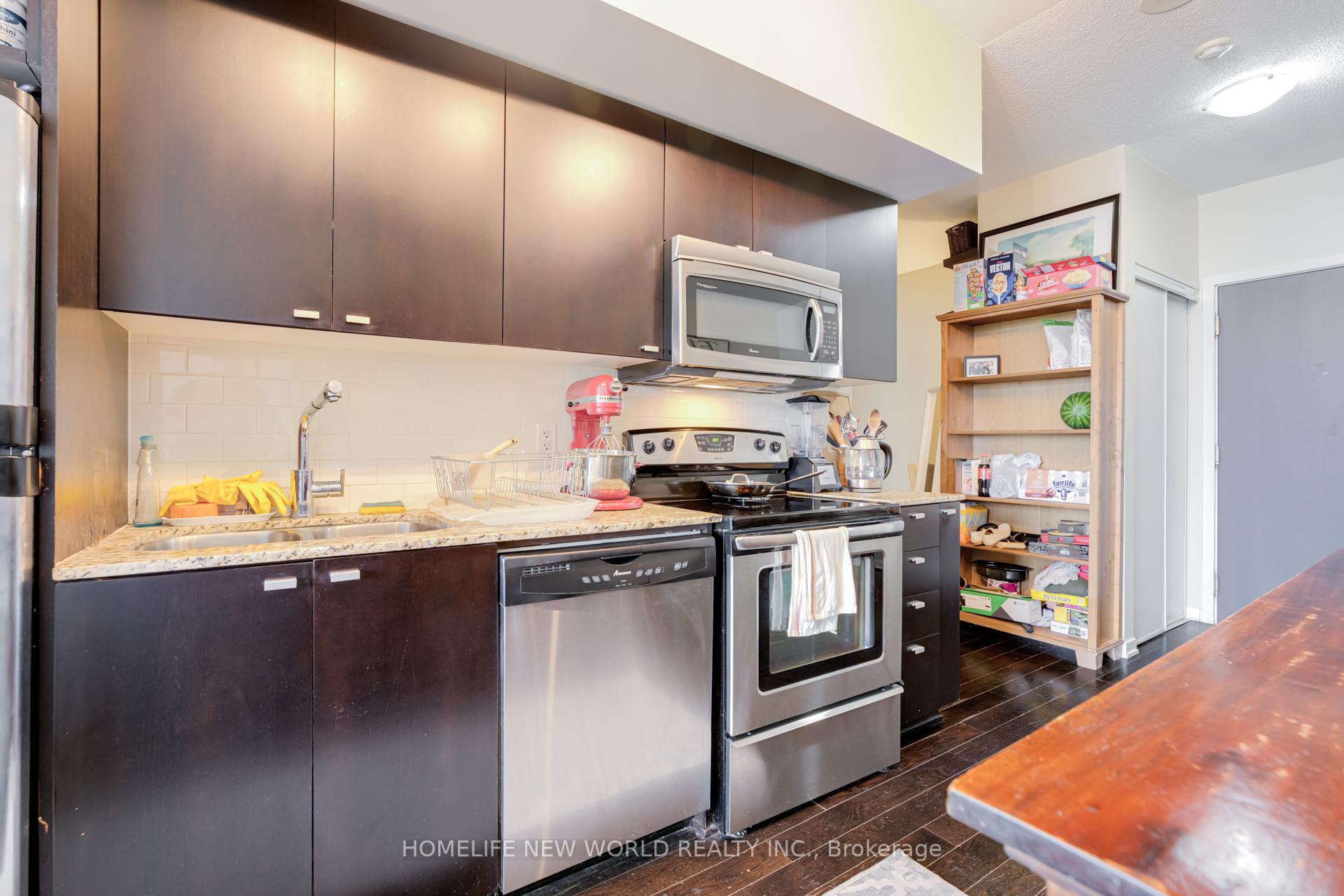 #2014 - 103 The Queensway Ave, Toronto, ON M6S5B3 | 1 Bedroom 1 Bathroom Condo Apt | Image 12