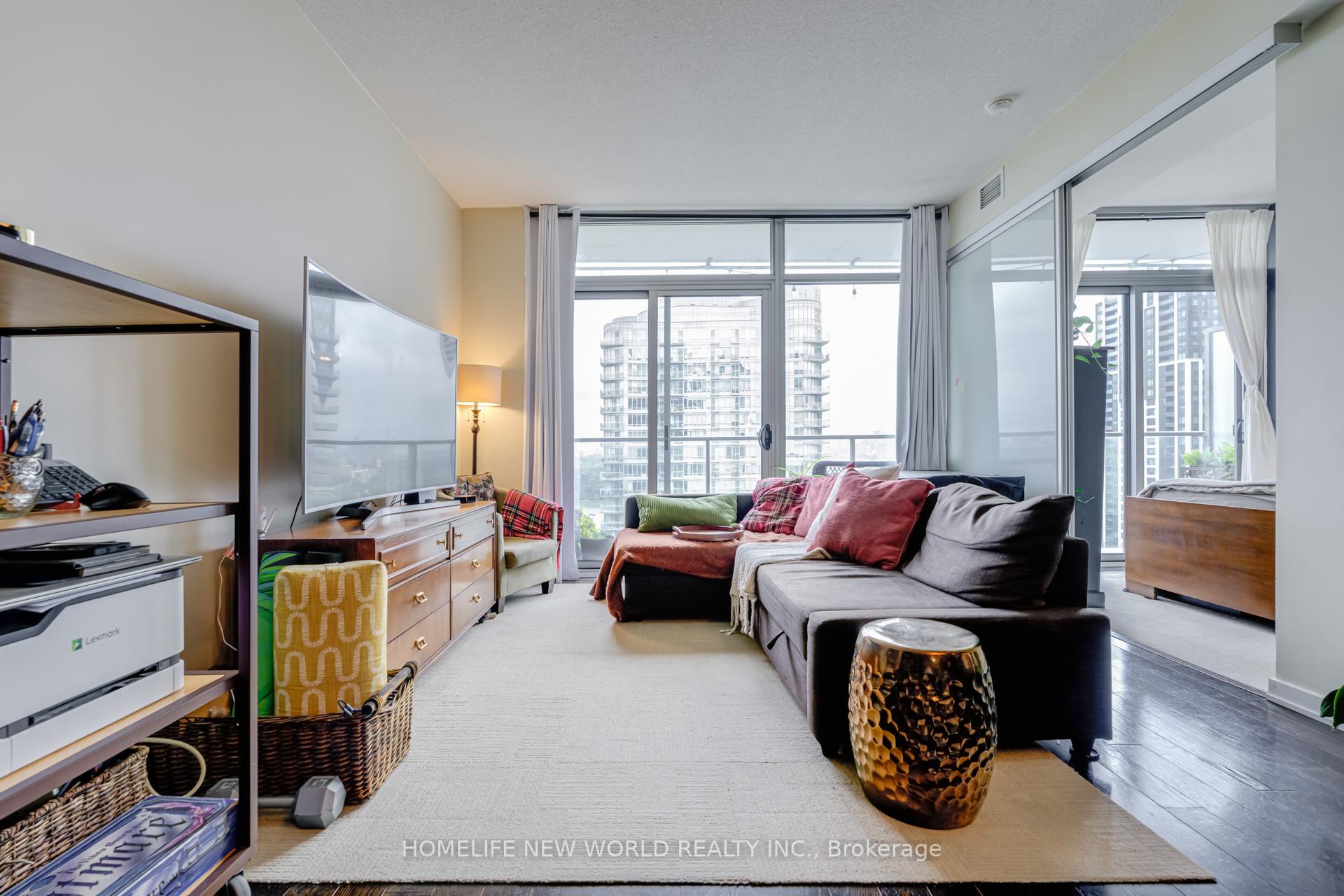 #2014 - 103 The Queensway Ave, Toronto, ON M6S5B3 | 1 Bedroom 1 Bathroom Condo Apt | Image 15