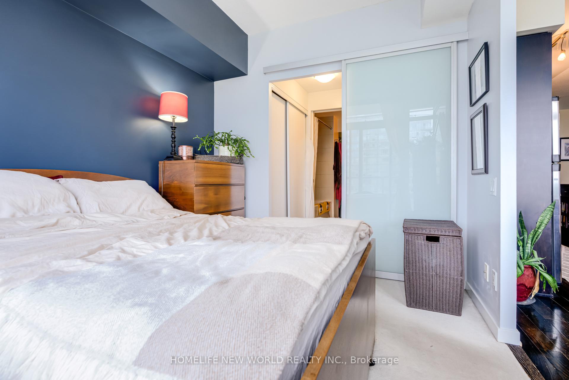 #2014 - 103 The Queensway Ave, Toronto, ON M6S5B3 | 1 Bedroom 1 Bathroom Condo Apt | Image 18