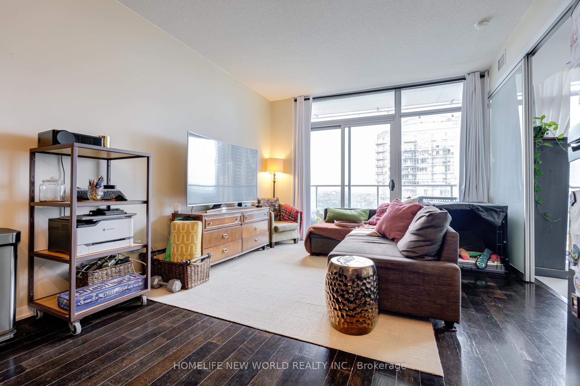 #2014 - 103 The Queensway Ave, Toronto, ON M6S5B3 | 1 Bedroom 1 Bathroom Condo Apt | Image 7