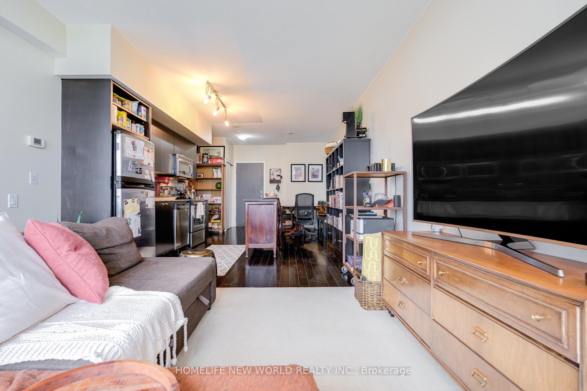 #2014 - 103 The Queensway Ave, Toronto, ON M6S5B3 | 1 Bedroom 1 Bathroom Condo Apt | Image 8