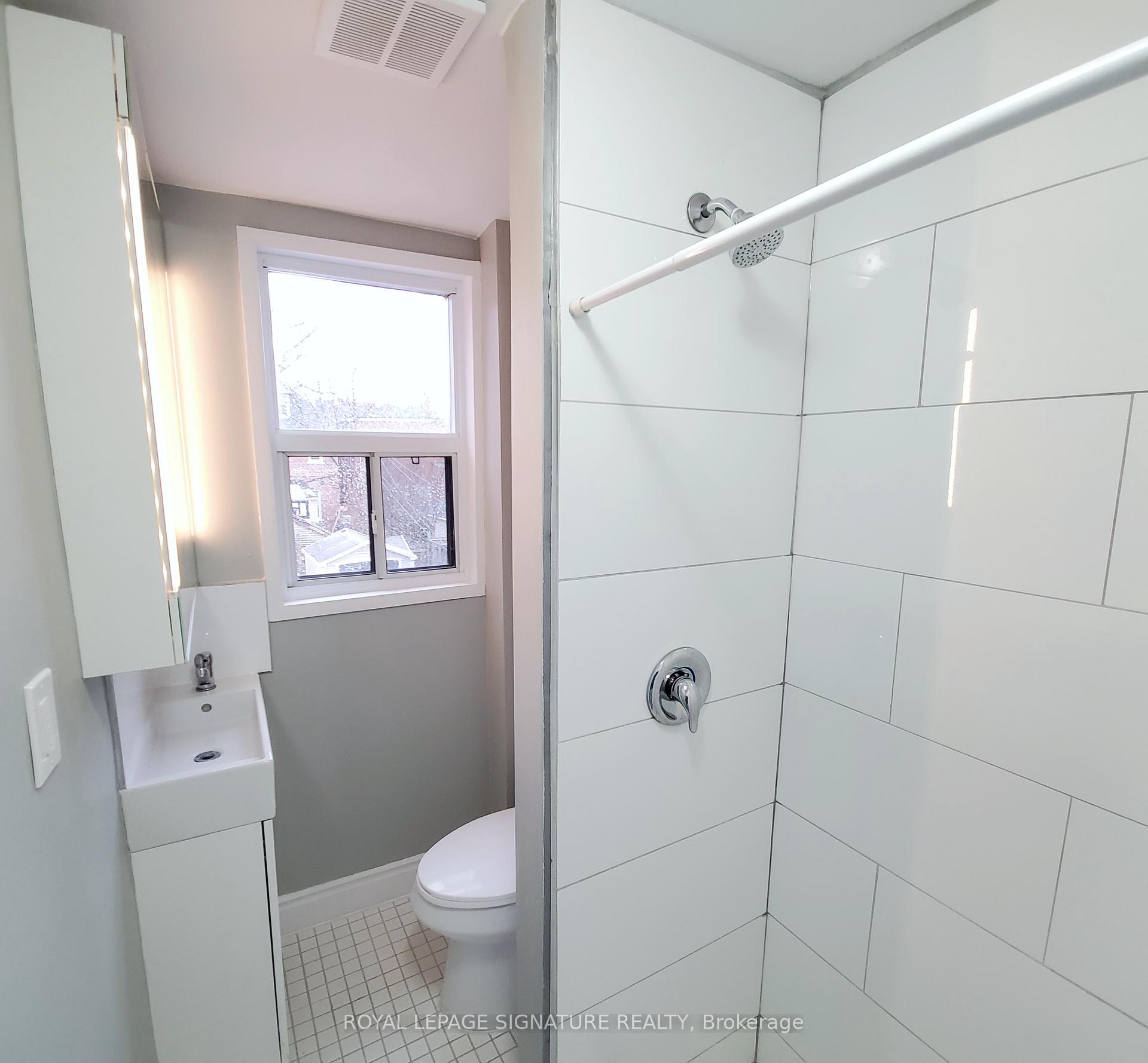 418 Margueretta St, Toronto, ON M6H3S5 | 6 Bedroom 4 Bathroom Detached House | Image 22