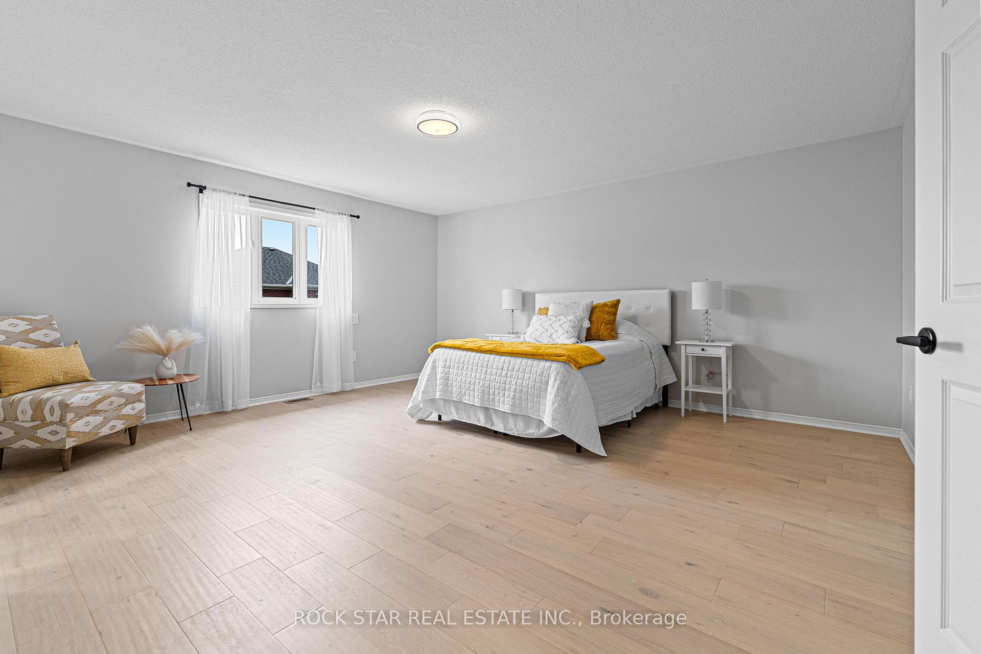 486 Acumen Crt, Mississauga, ON L5W0E2 | 4 Bedroom 3 Bathroom Detached House | Image 16