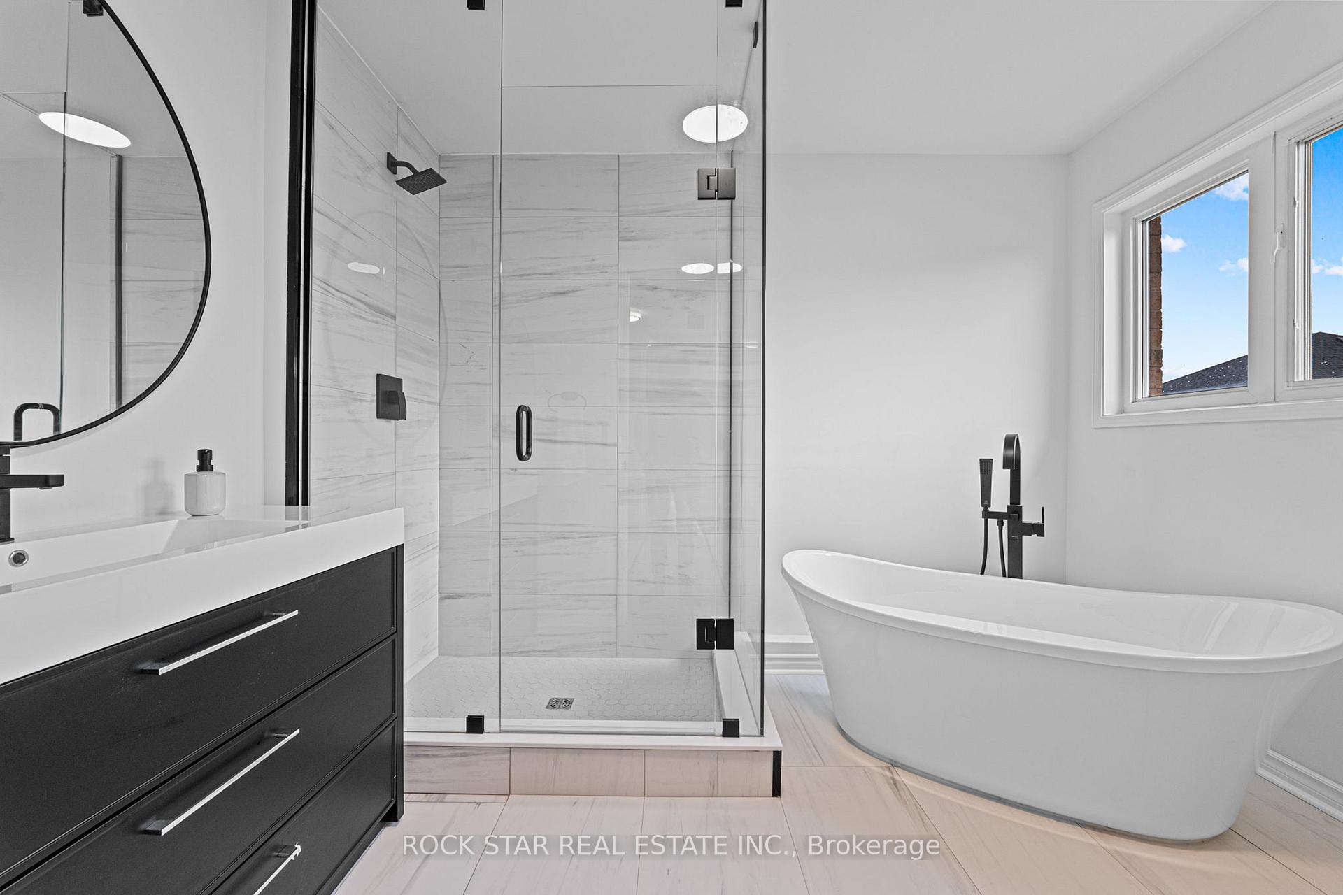 486 Acumen Crt, Mississauga, ON L5W0E2 | 4 Bedroom 3 Bathroom Detached House | Image 18