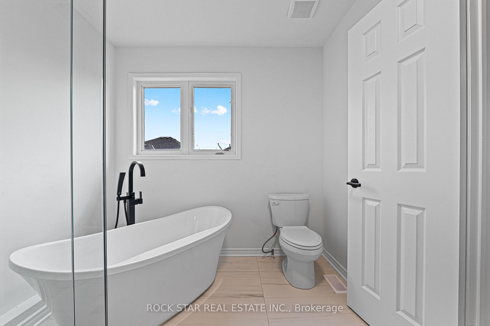 486 Acumen Crt, Mississauga, ON L5W0E2 | 4 Bedroom 3 Bathroom Detached House | Image 19