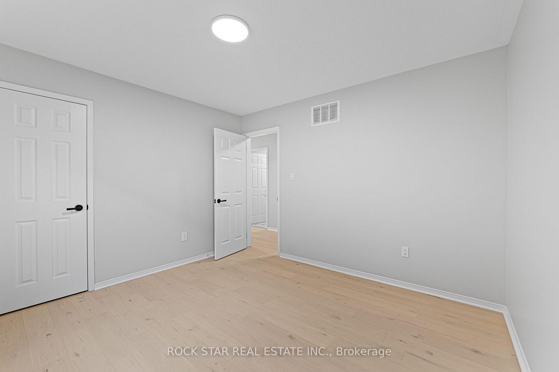 486 Acumen Crt, Mississauga, ON L5W0E2 | 4 Bedroom 3 Bathroom Detached House | Image 22