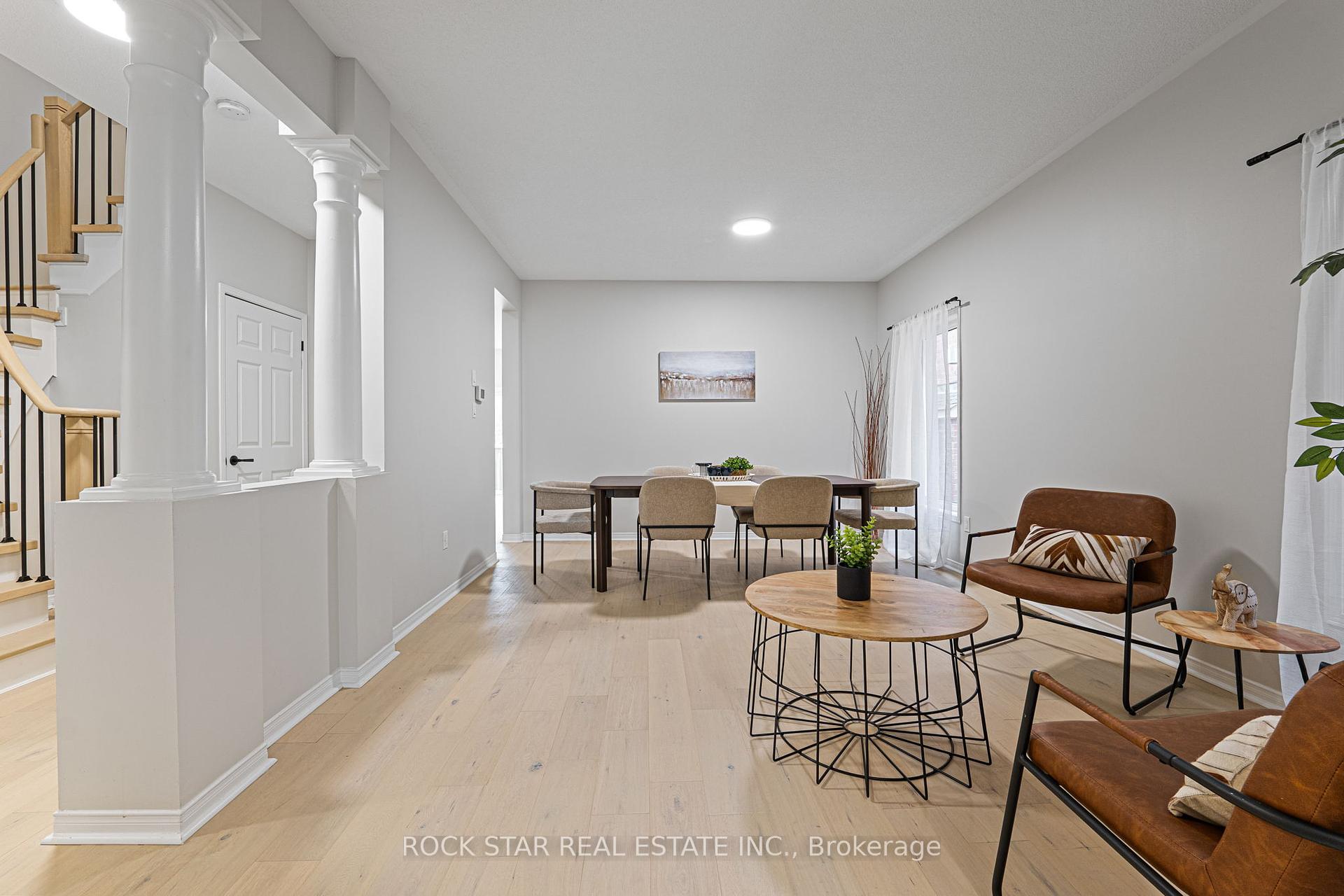 486 Acumen Crt, Mississauga, ON L5W0E2 | 4 Bedroom 3 Bathroom Detached House | Image 3